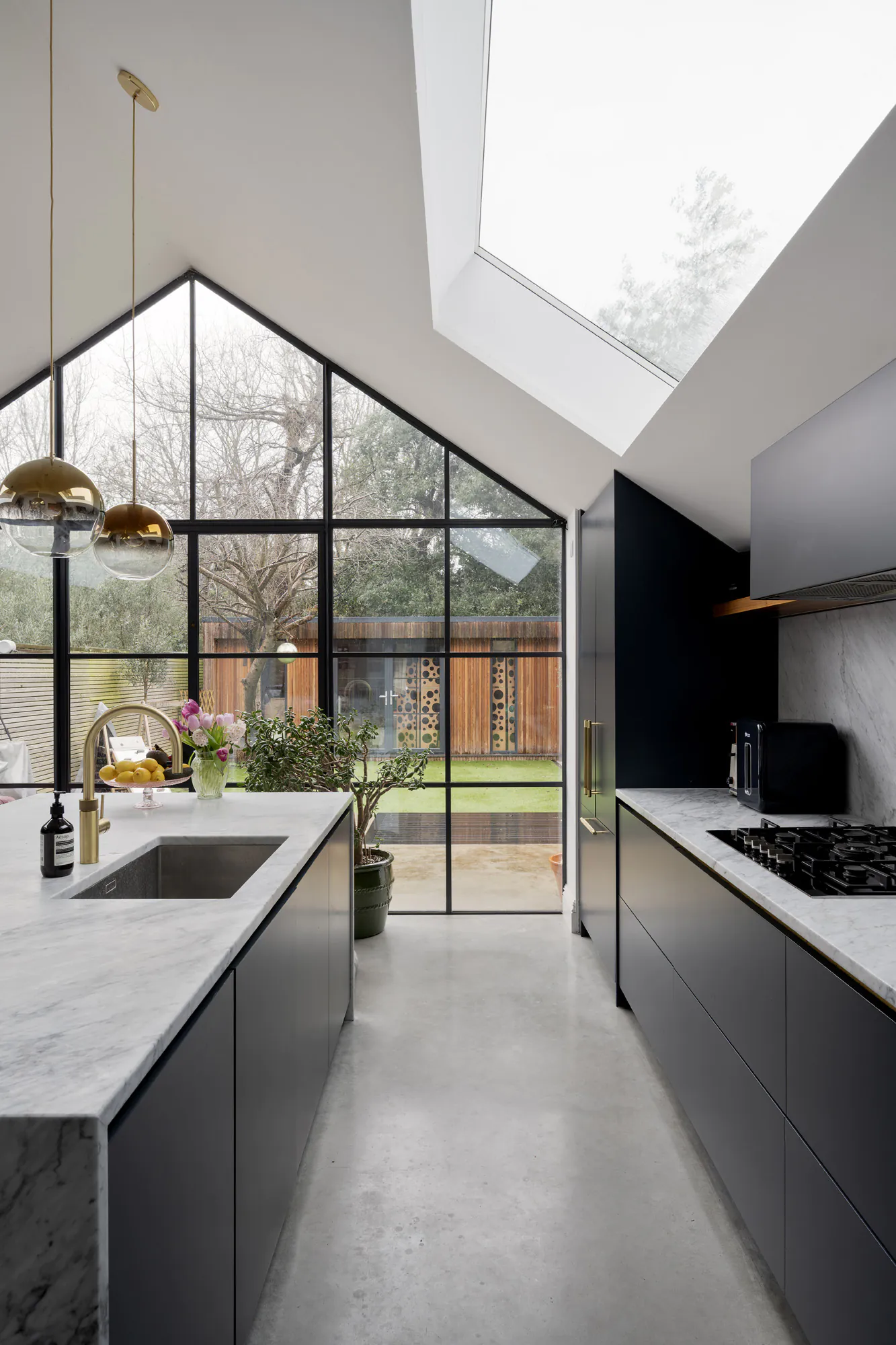 Acton-House-For-Rent-Baldwyn-Gardens-26_Lo