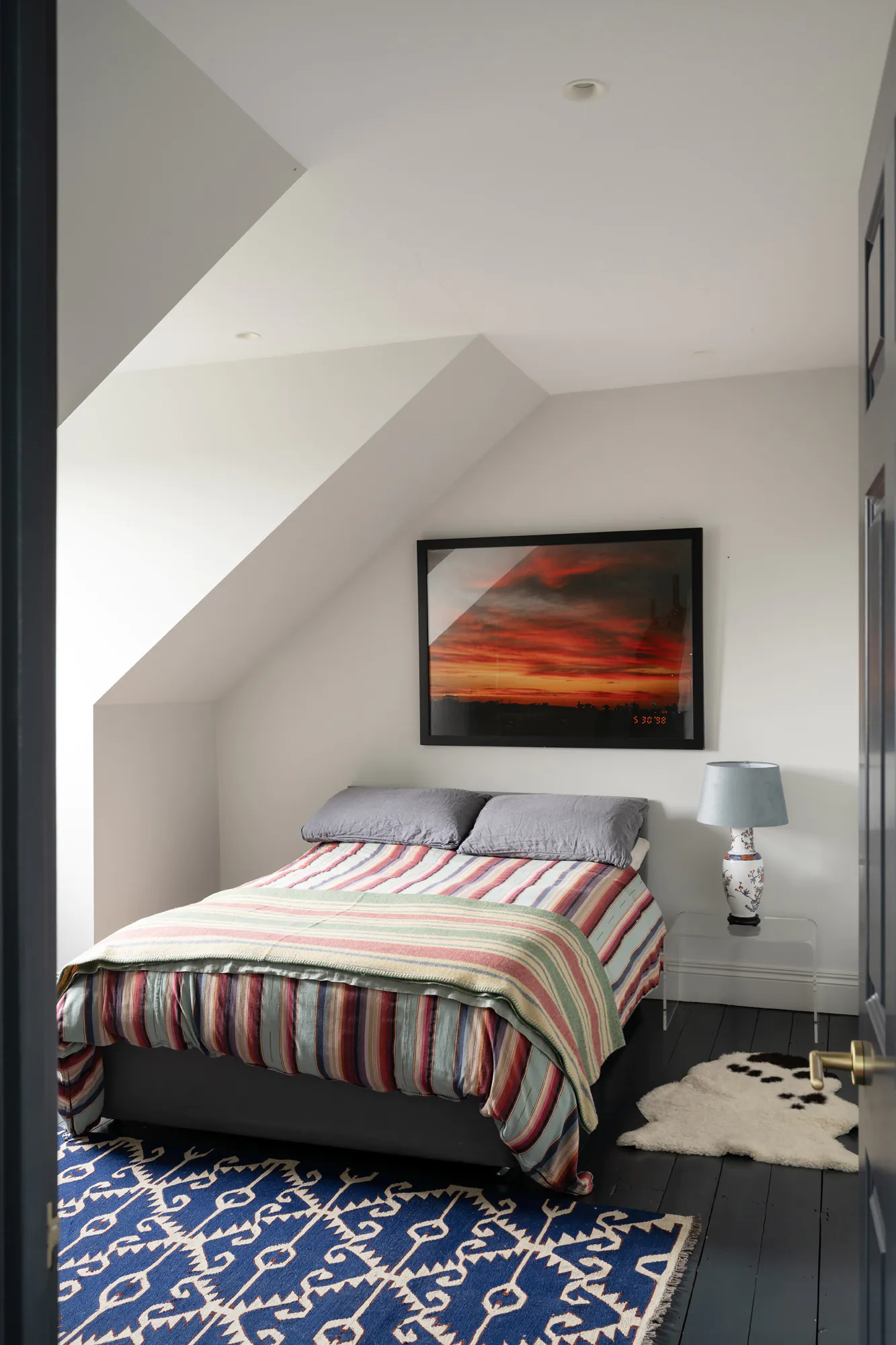 Acton-House-For-Rent-Baldwyn-Gardens-2_Lo