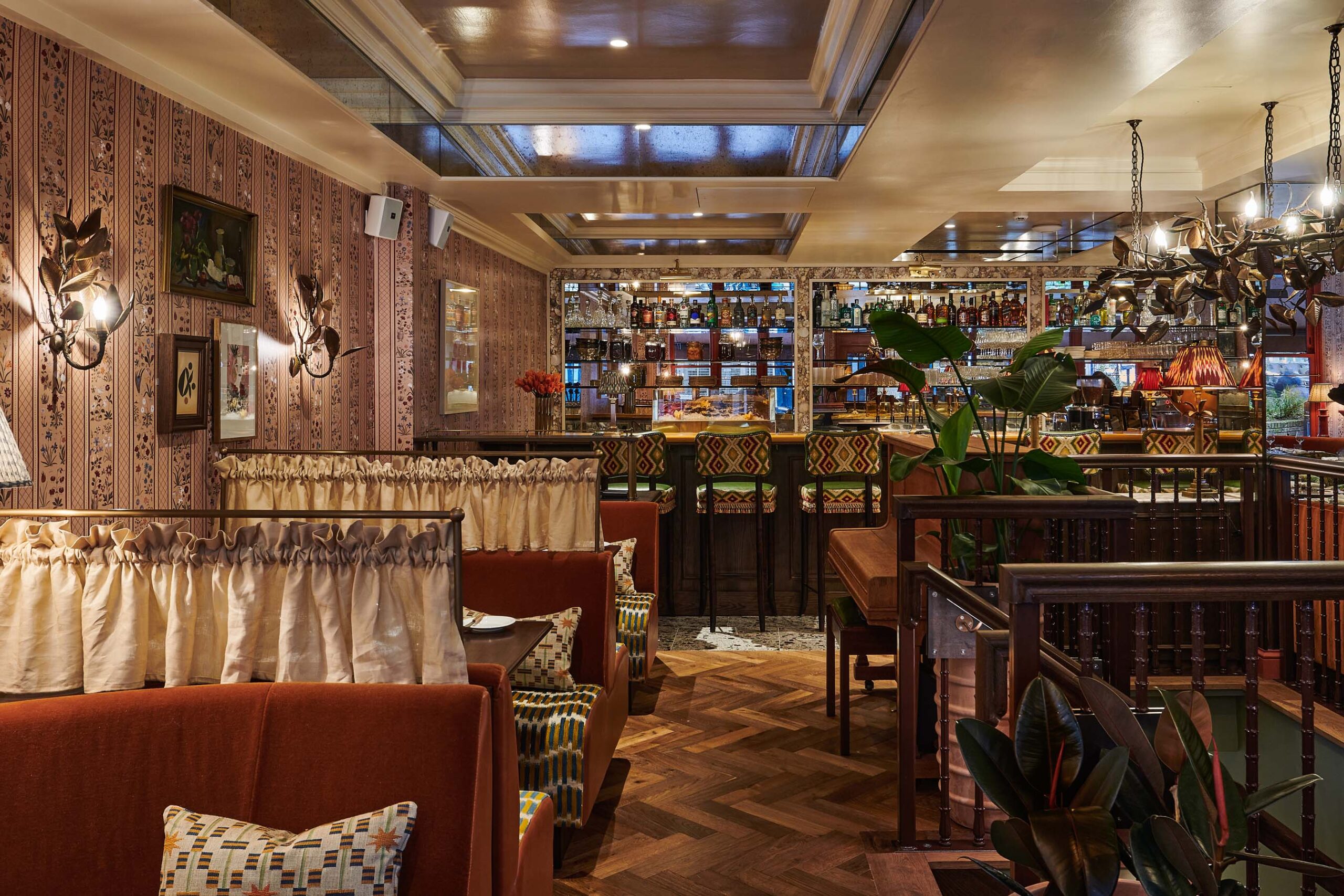 Area-Guide-Holland-Park-Best-Restaurants-Julies (14)