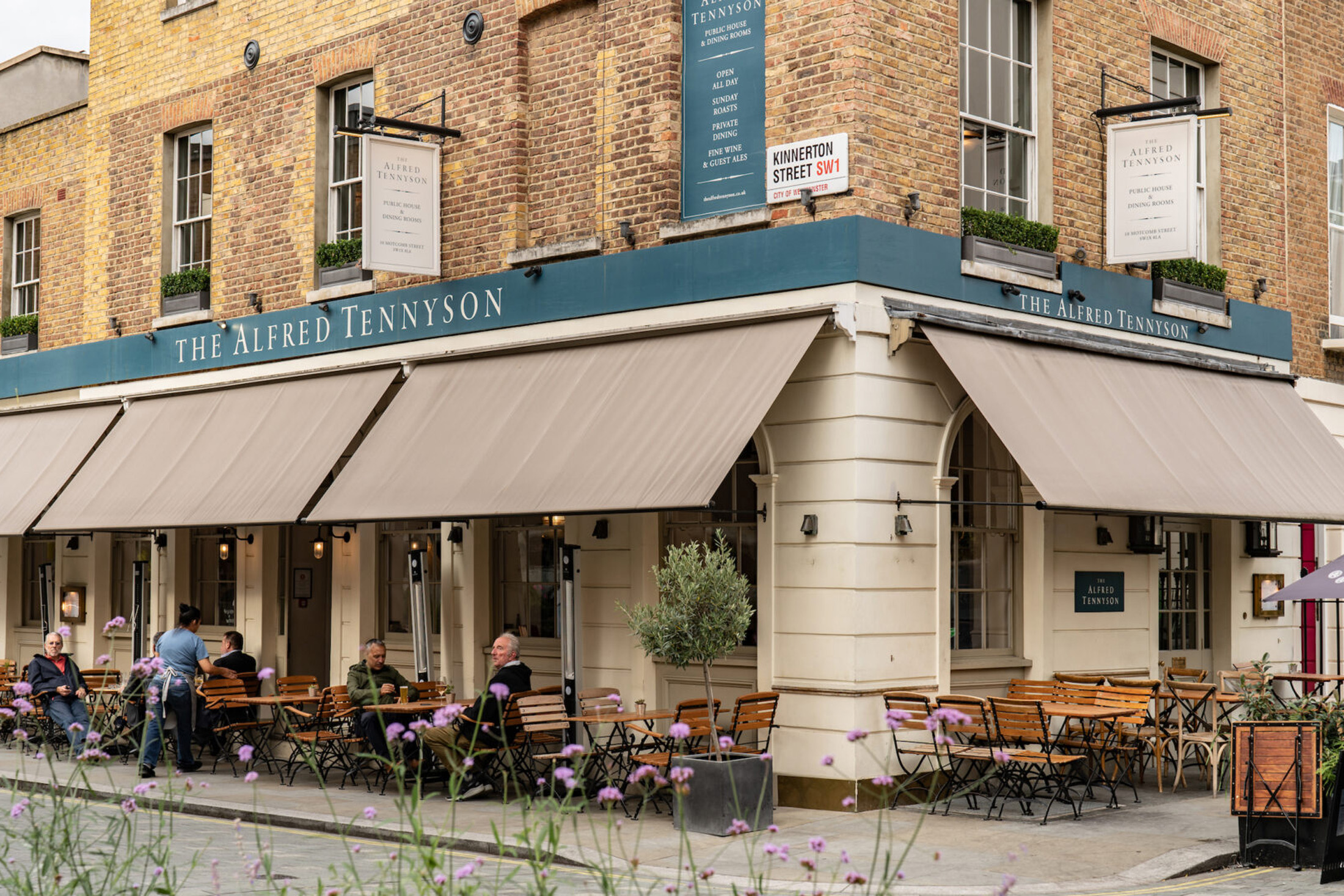 Best pubs in west London – The Alfred Tennyson(5)