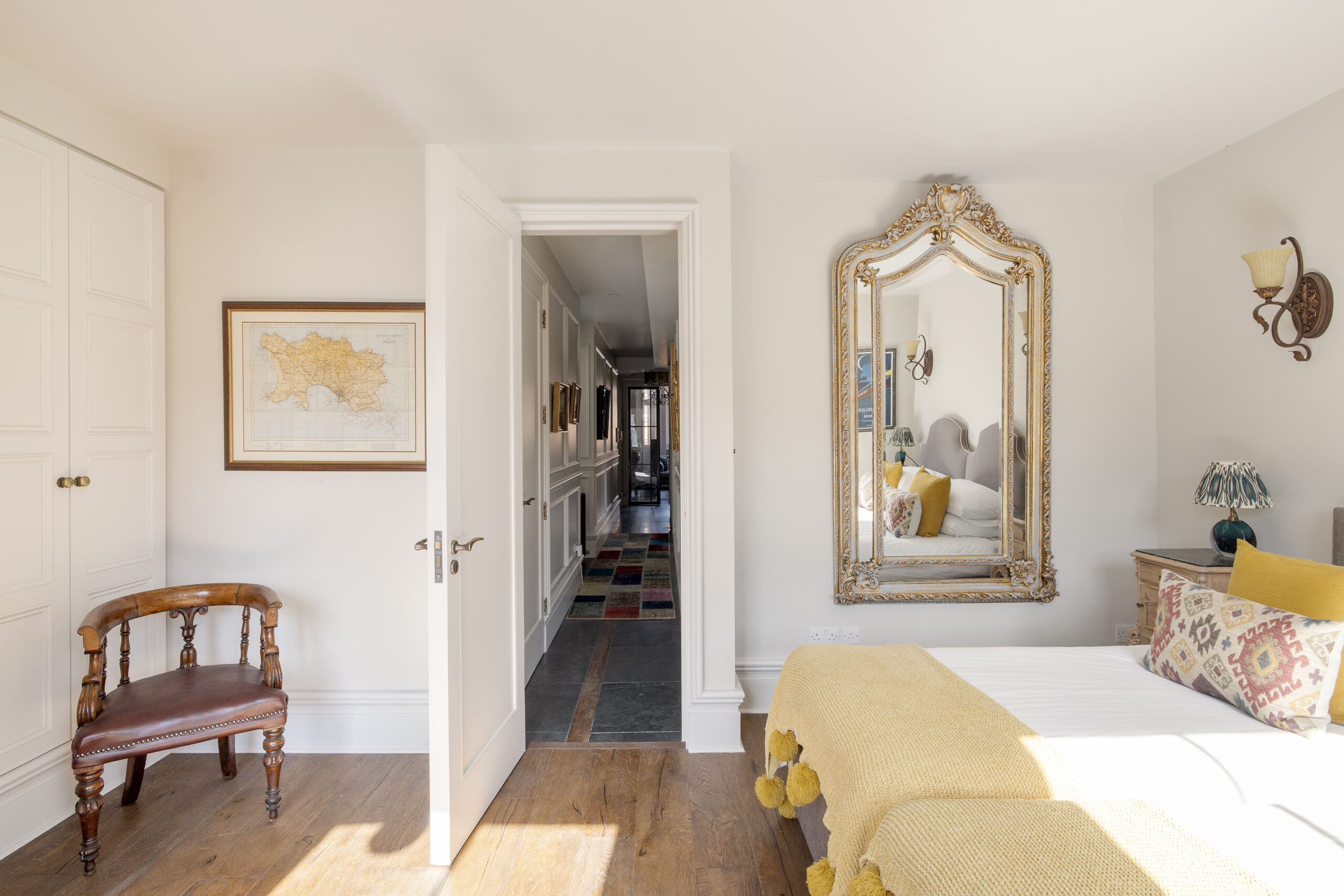 Chelsea-Apartment-For-Rent-Culford-Gardens-2_Lo