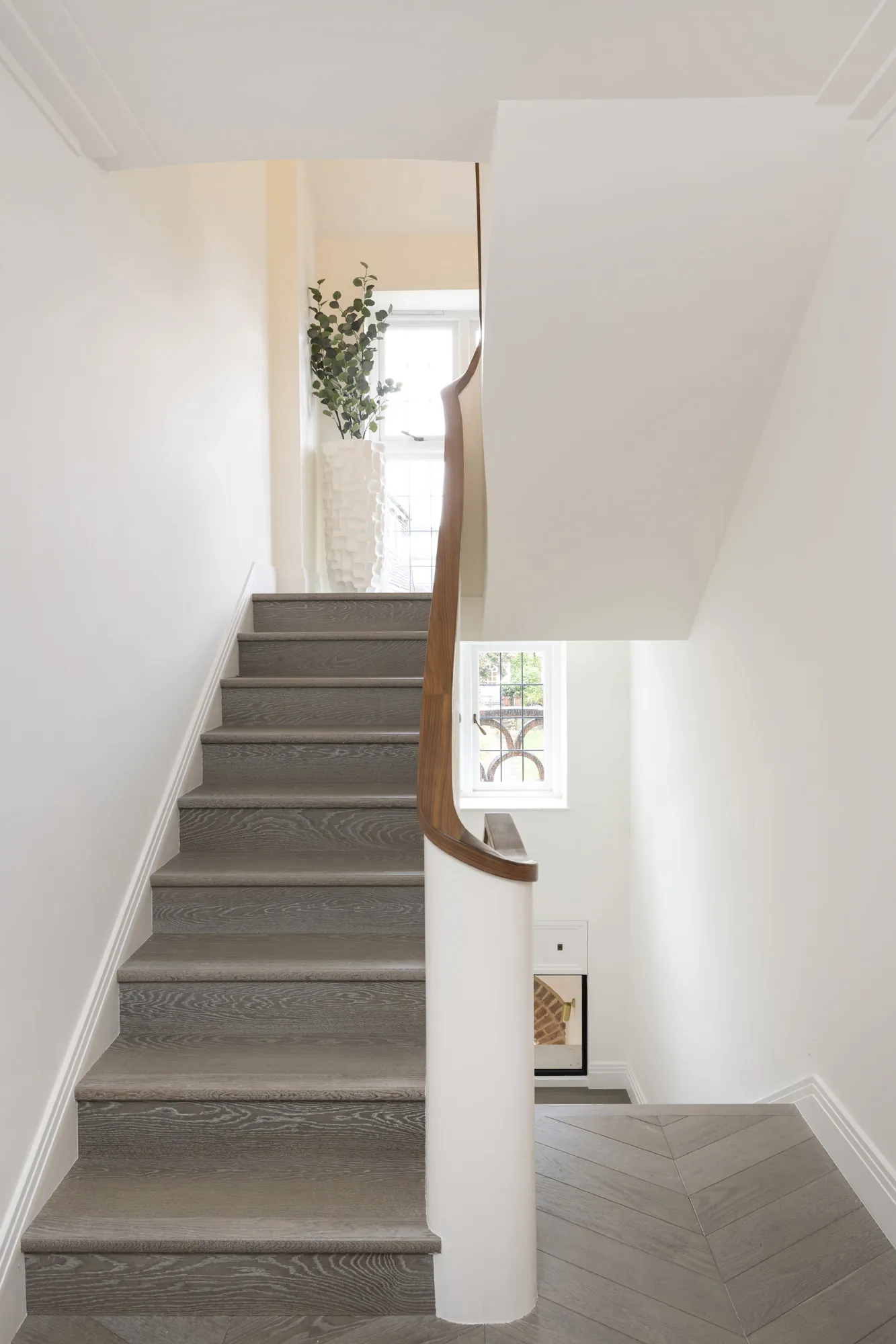 Chelsea-House-For-Short-Rent-Chelsea-Park-Gardens-36_Lo