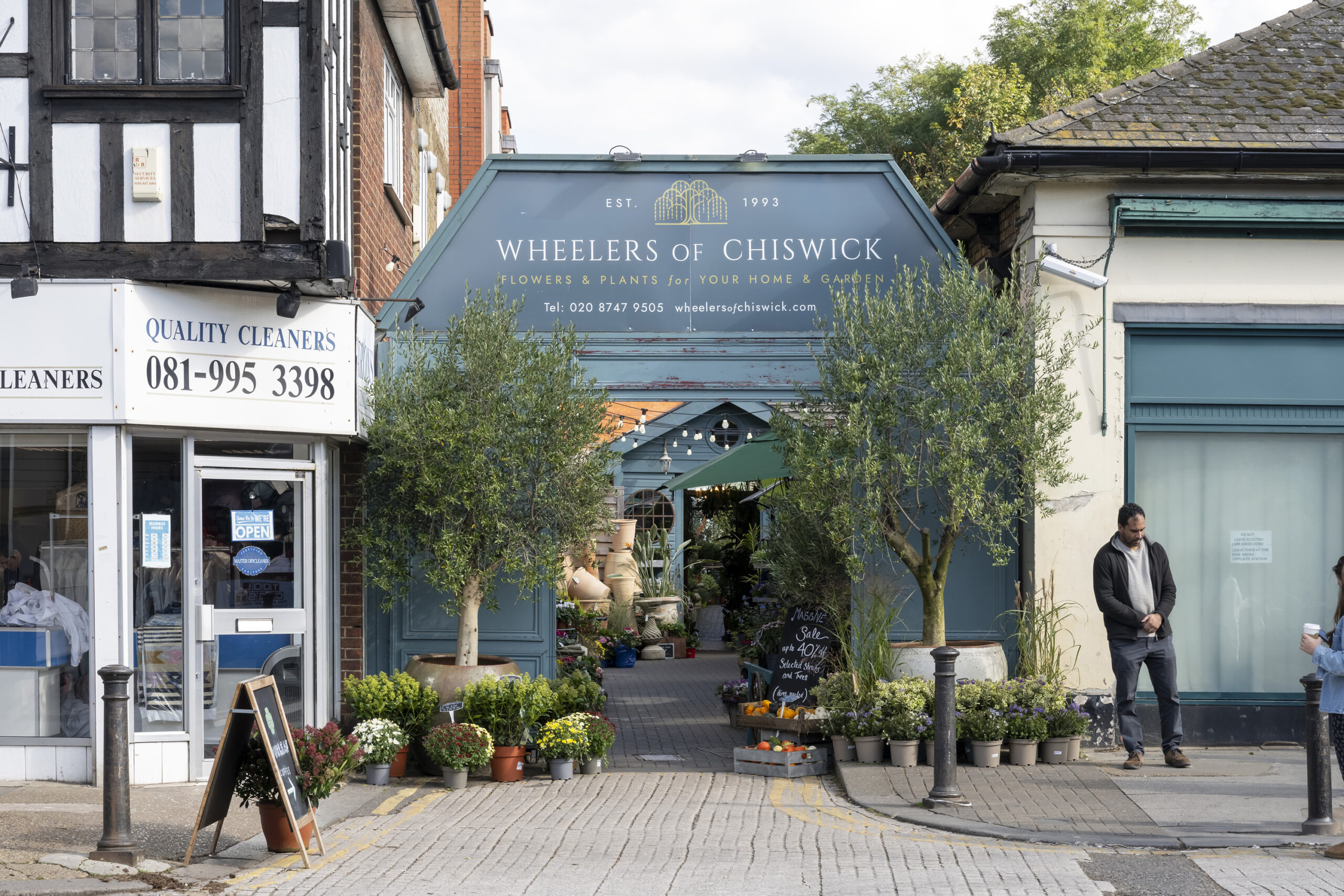 Chiswick-Area-Guide-Best-Park-Turnham-Green-Shopping (86)