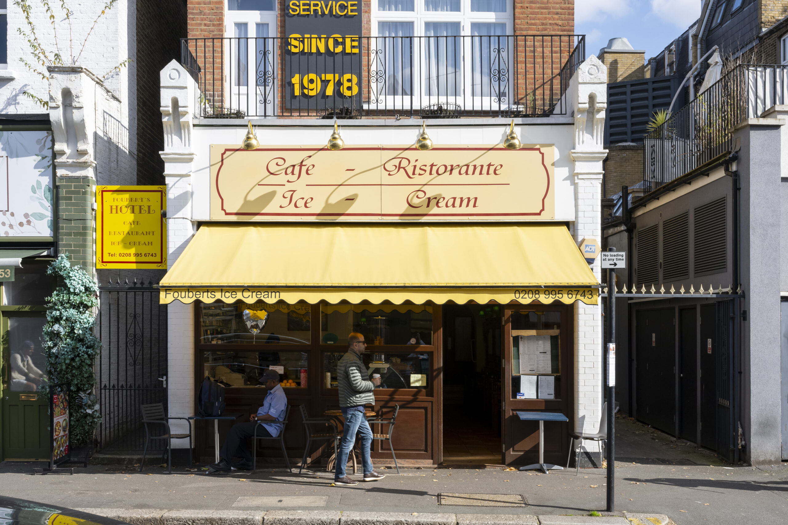 Chiswick-Area-Guide-Best-Park-Turnham-Green-Shopping (88)