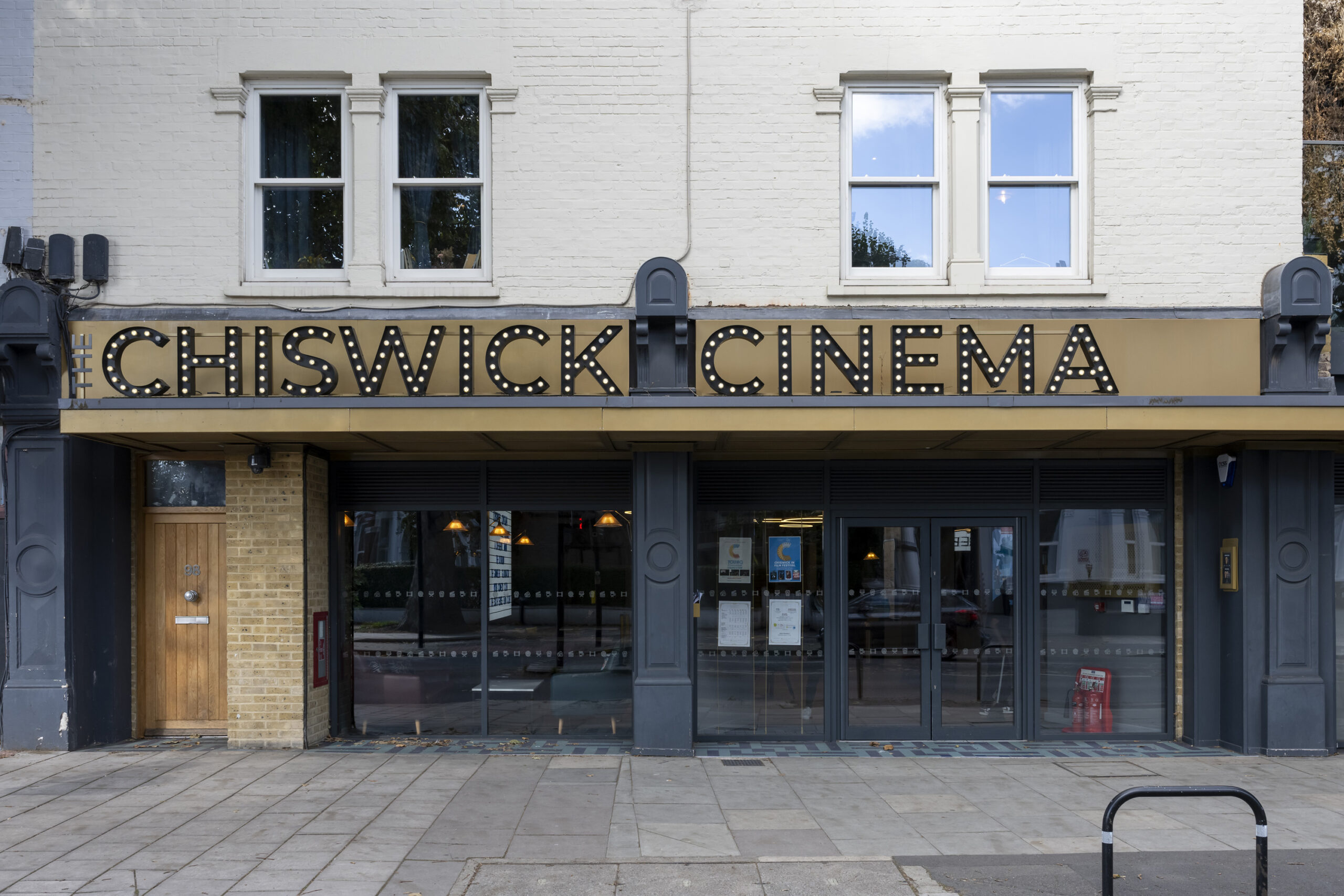 Chiswick-Area-Guide-Best-Turnham-Green-Shops(86)