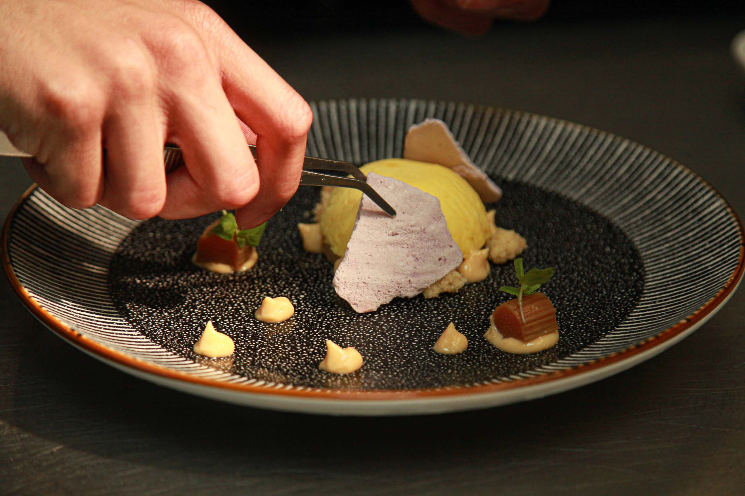 Chiswick-Area-Guide-Le-Vaccherin-Best-Restaurant (2)