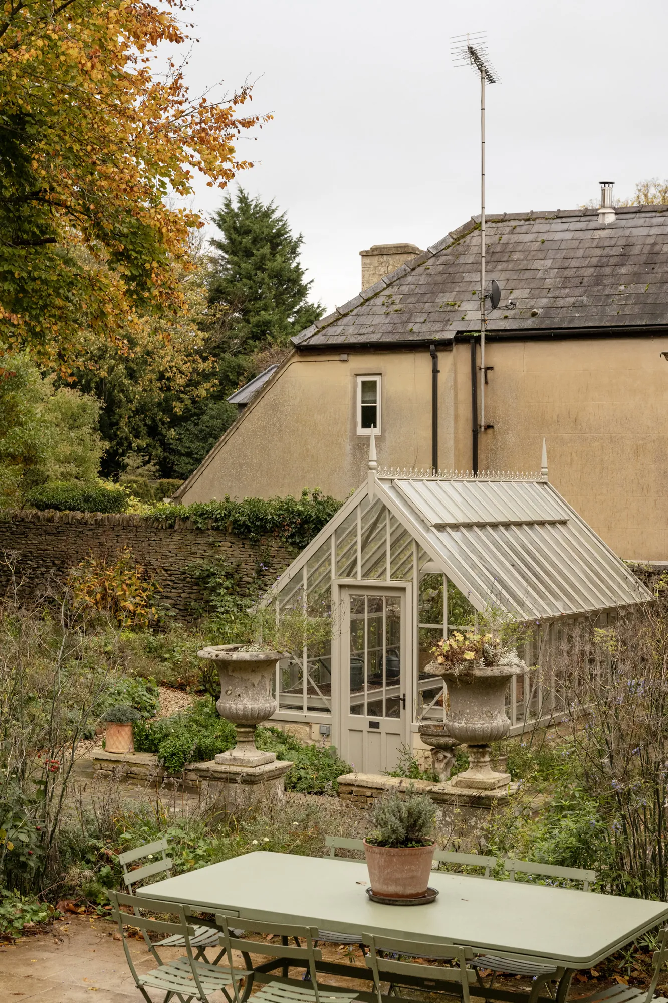 Luxury-House-For-Holiday-Rent-The-Cotswolds-Cirencester-Kingsley-Manor