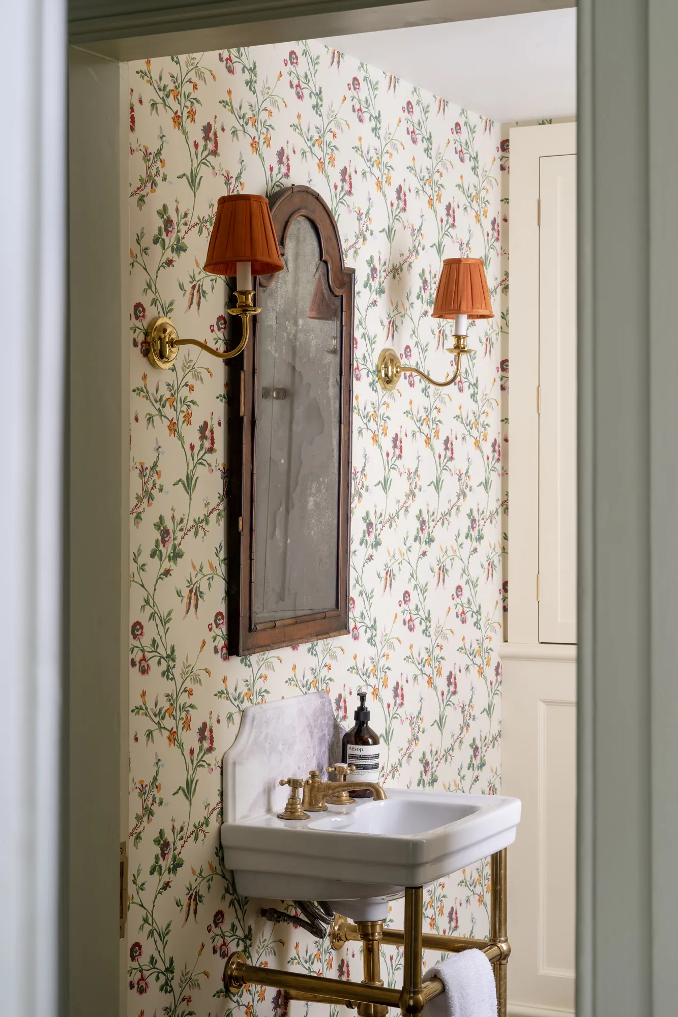 Luxury-House-For-Holiday-Rent-The-Cotswolds-Cirencester-Kingsley-Manor