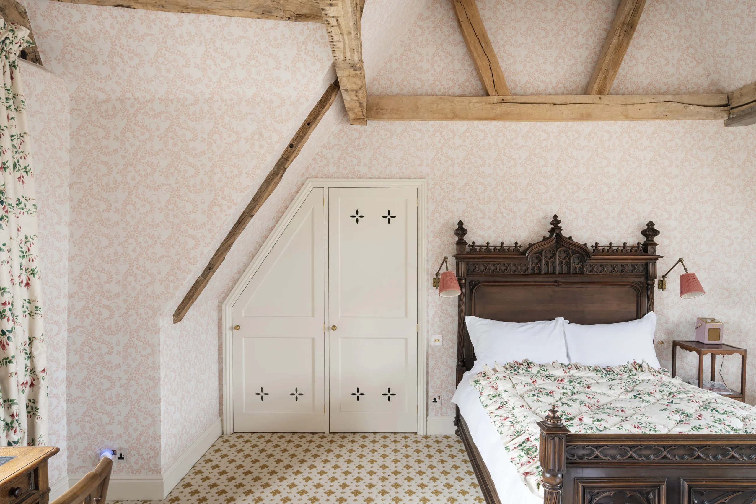 Luxury-House-For-Holiday-Rent-The-Cotswolds-Cirencester-Kingsley-Manor