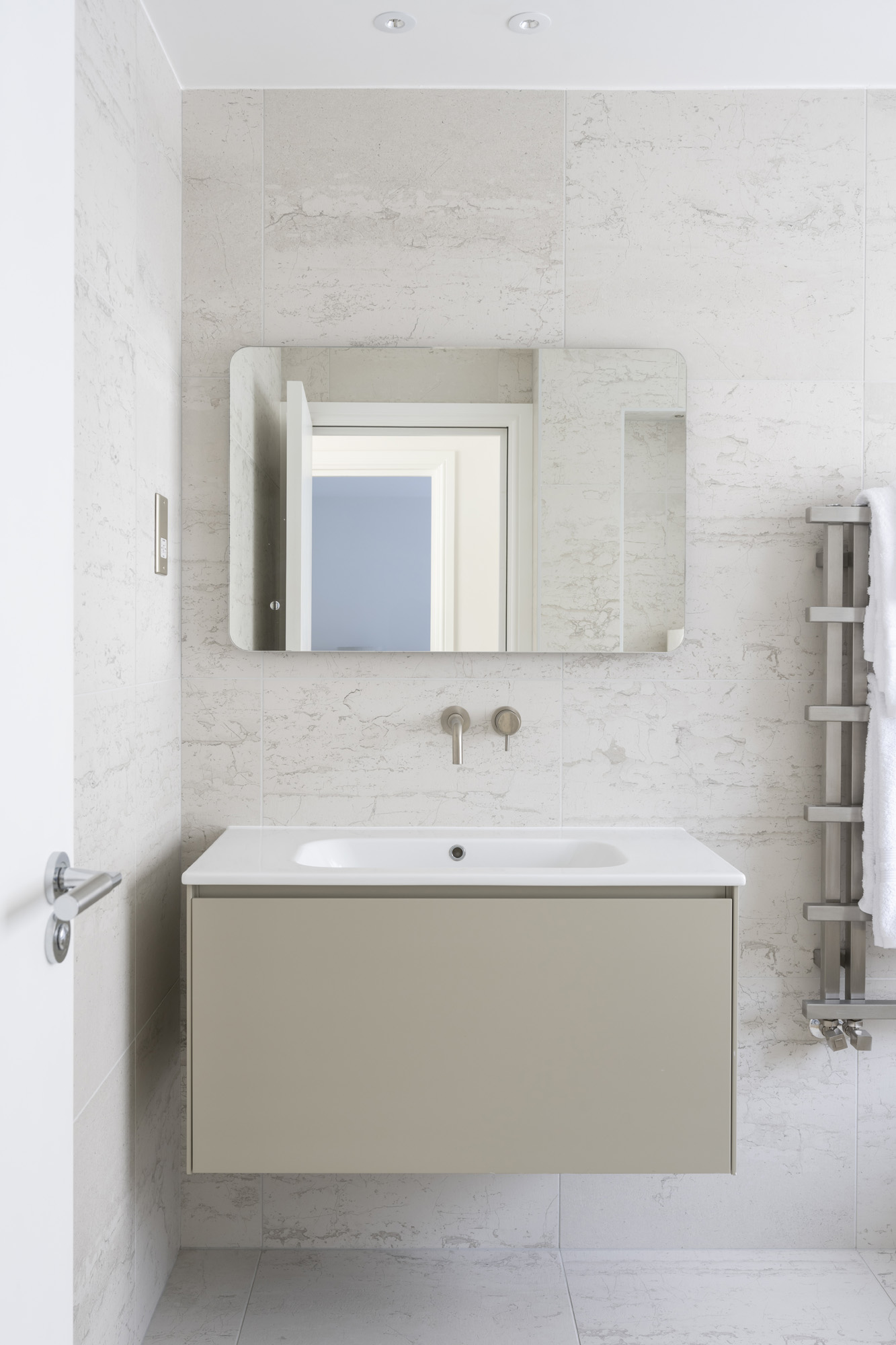 DN-Bayswater-House-For-Rent-Queens-Mews-19_Lo