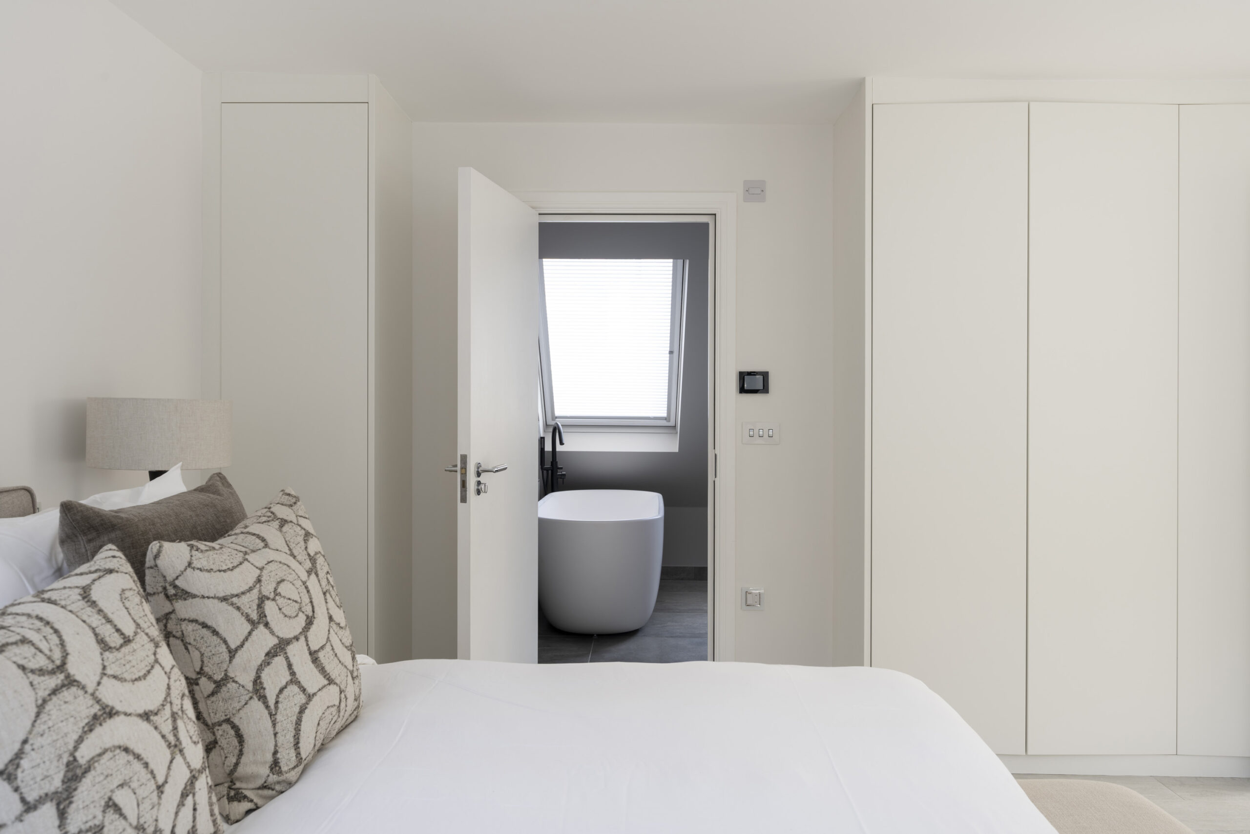 DN-Bayswater-House-For-Rent-Queens-Mews-8_Lo