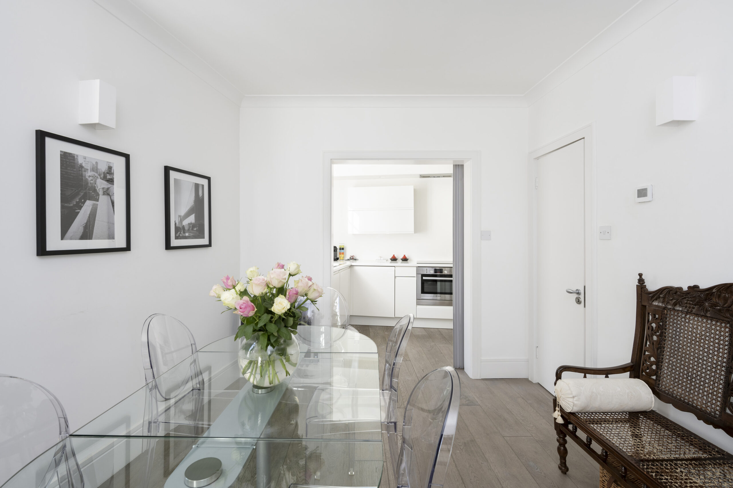 DN-Belgravia-House-For-Rent-Ebury-Mews-1_Lo