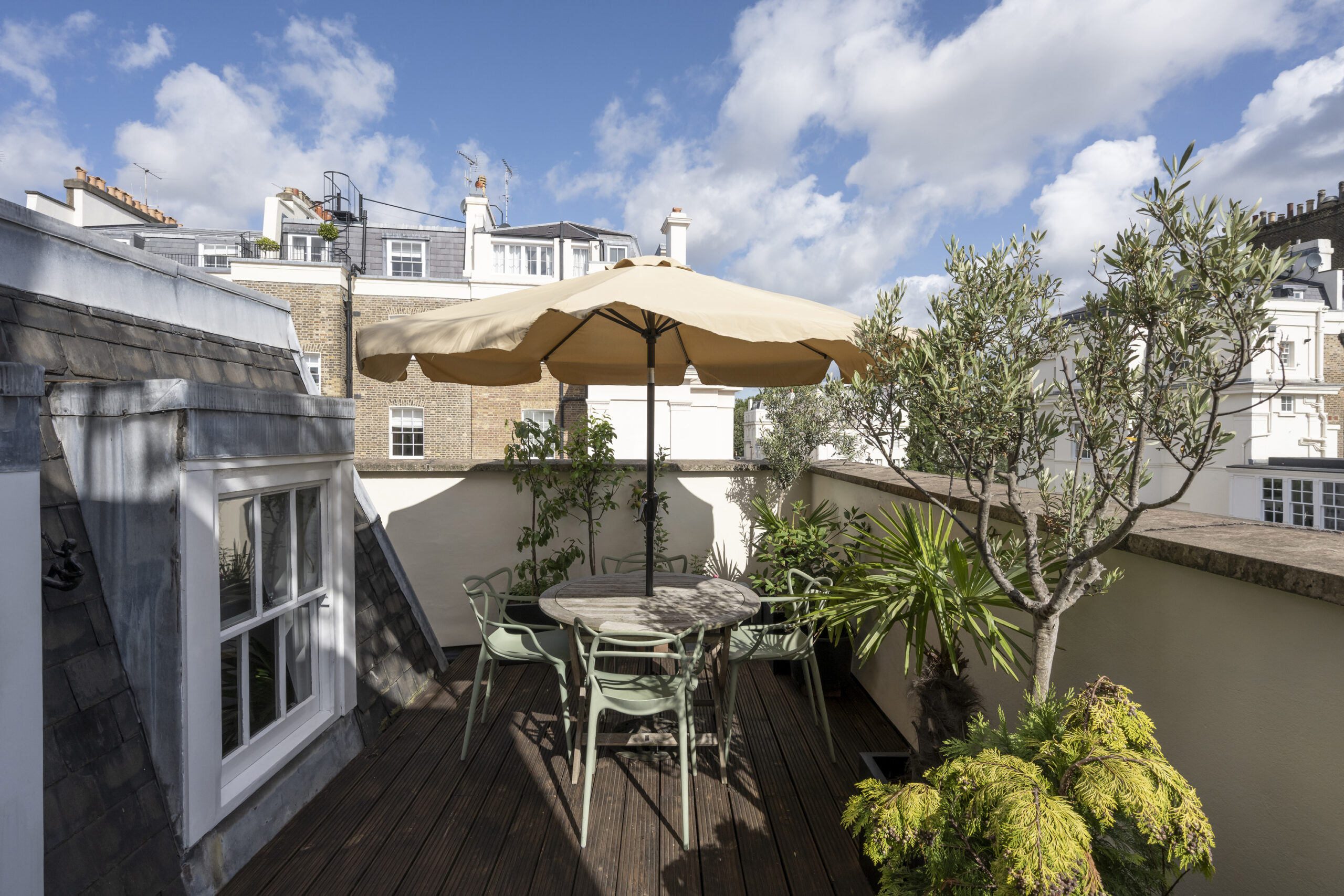 DN-Belgravia-House-For-Rent-Ebury-Mews-32_Lo