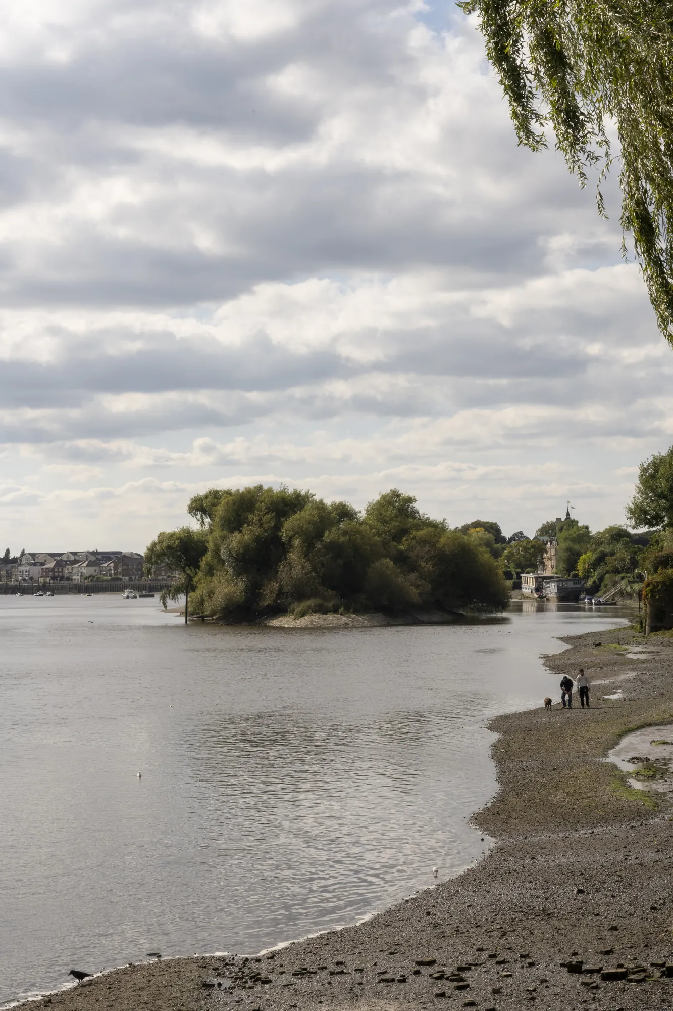 DN-Chiswick-Hammersmith-river-location-shots-22_Lo