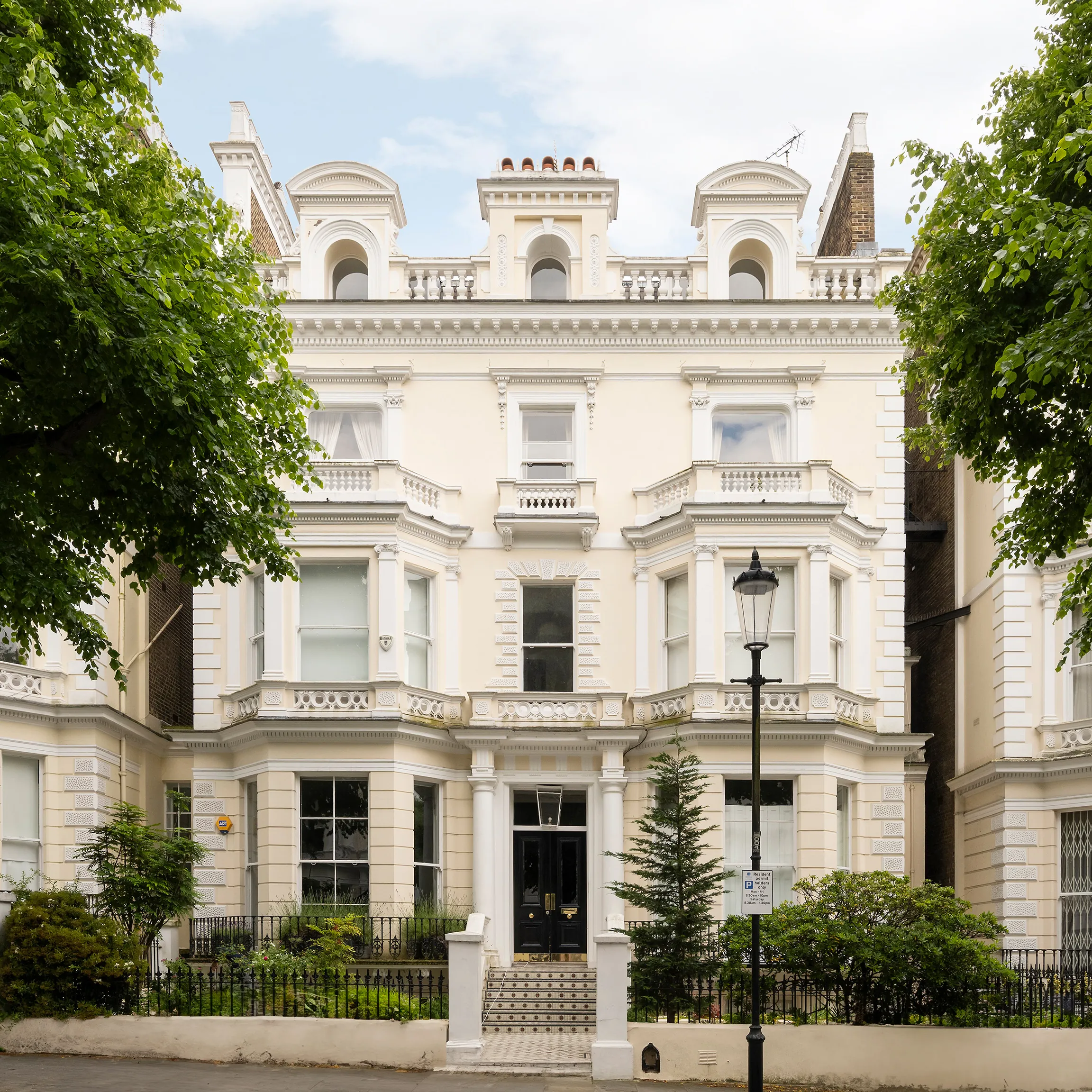 DN-Holland-Park-For-Rent-21_Hi- edit