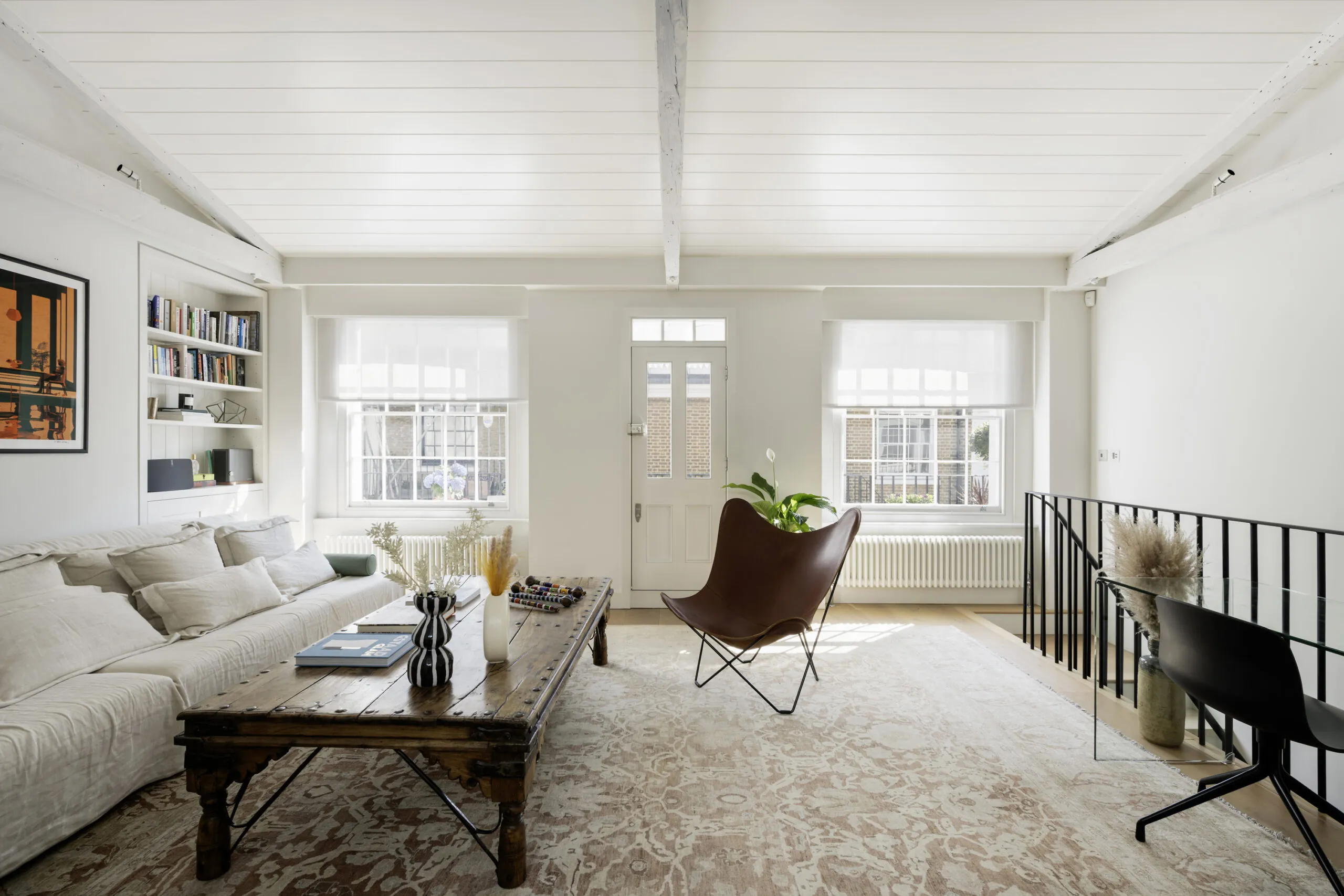 DN-Holland-Park-Mews-House-For-Sale-Holland-Park-Mews-2_Lo