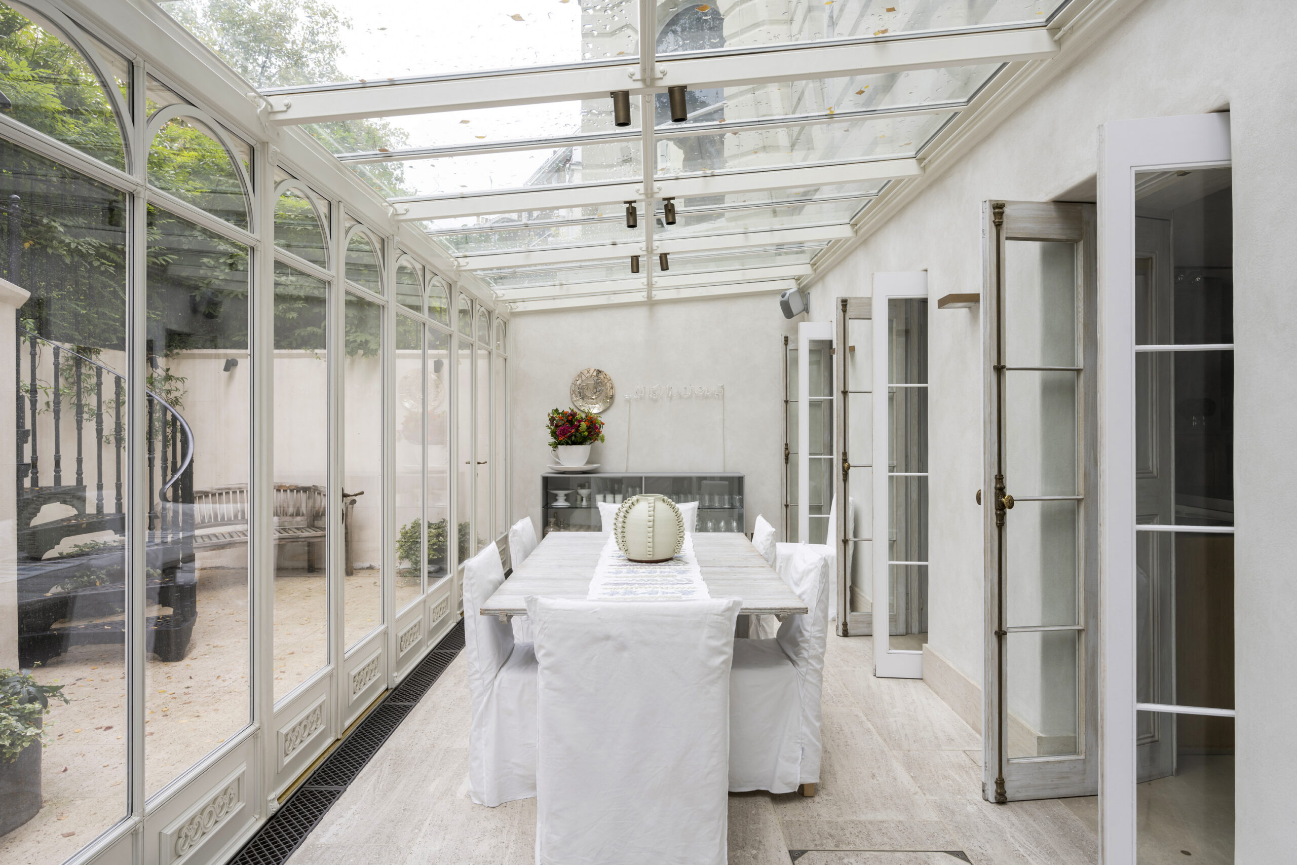 DN-Notting-Hill-House-For-Rent-Stanley-Crescent-21_Lo