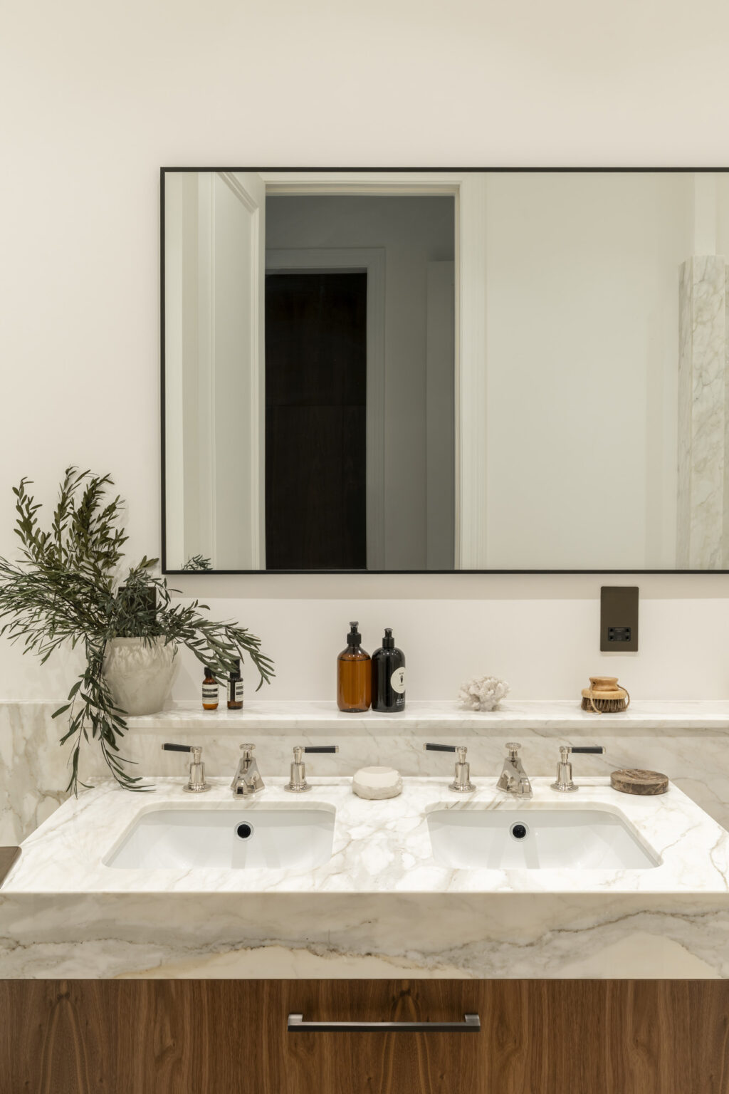 Hyde Park Residence - Luxury Holiday Apartment To Rent in London