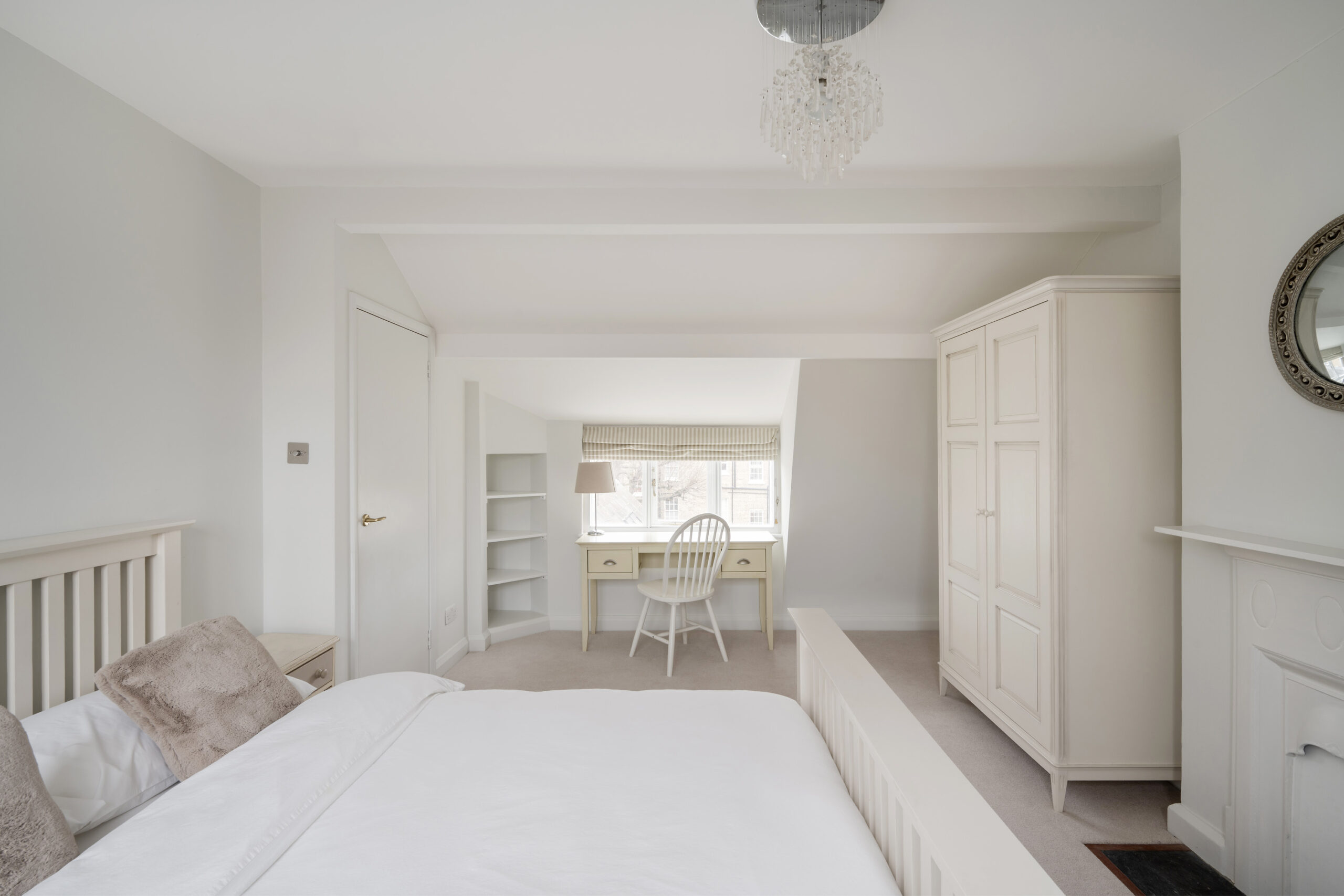 DN-West-Kensington-House-For-Rent-Wilsham-Street-41_Lo