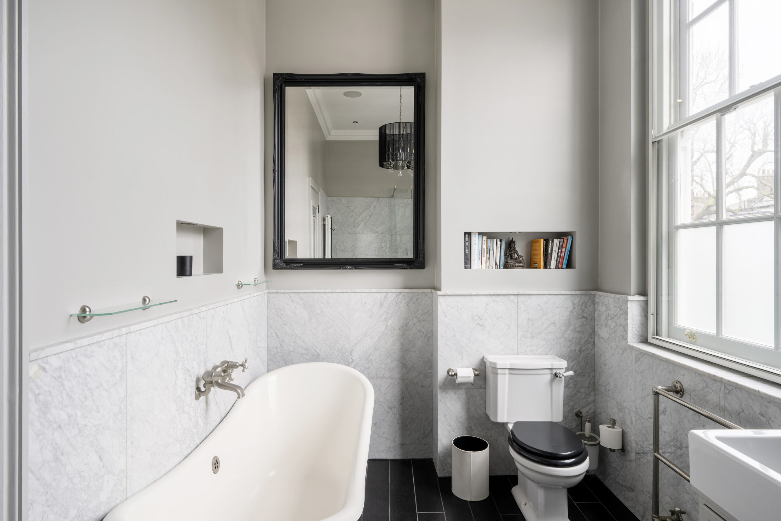 DN-West-Kensington-House-For-Rent-Wilsham-Street-49_Lo
