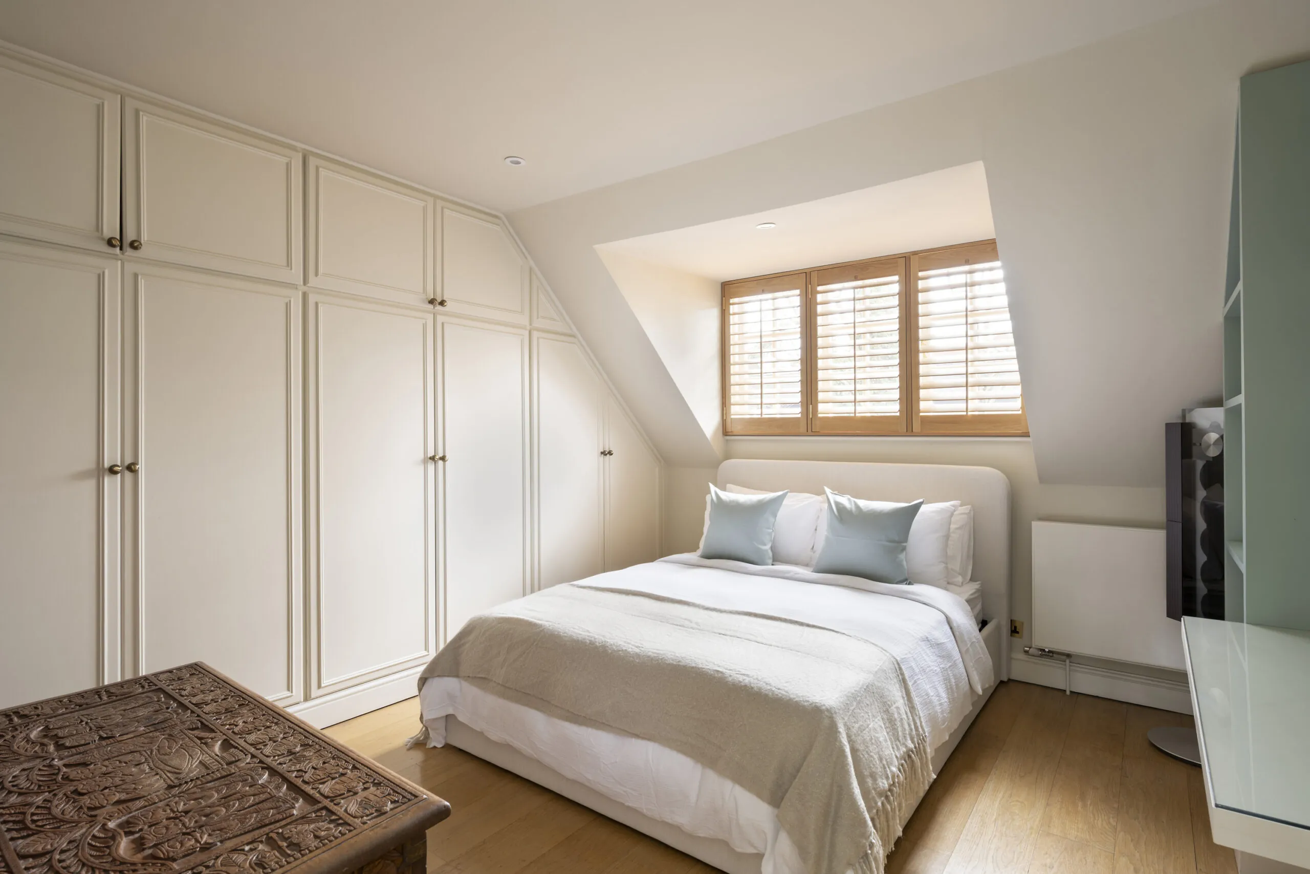 DS-Chelsea-House-For-Short-Let-Chelsea-Park-Gardens-4_Lo