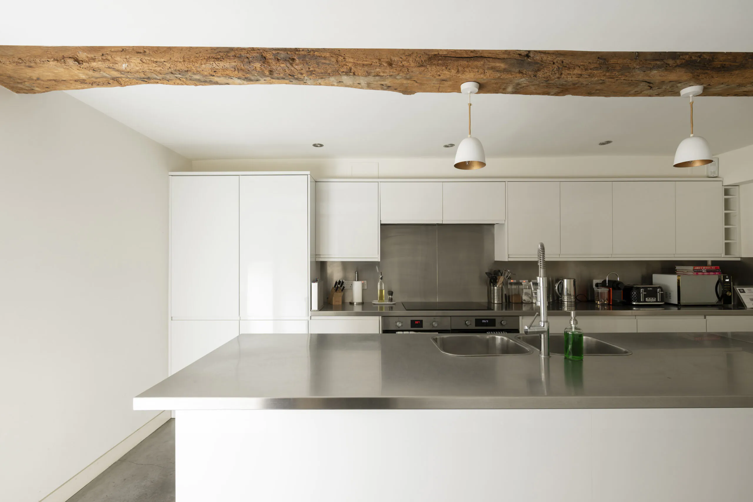 DS-Cotswolds-Home-For-Rent-Cotswolds-Barn-17_Lo