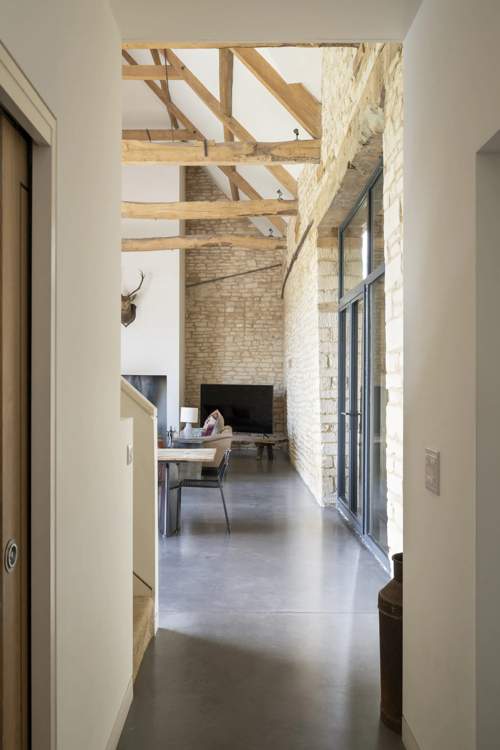 DS-Cotswolds-Home-For-Rent-Cotswolds-Barn-20_Lo