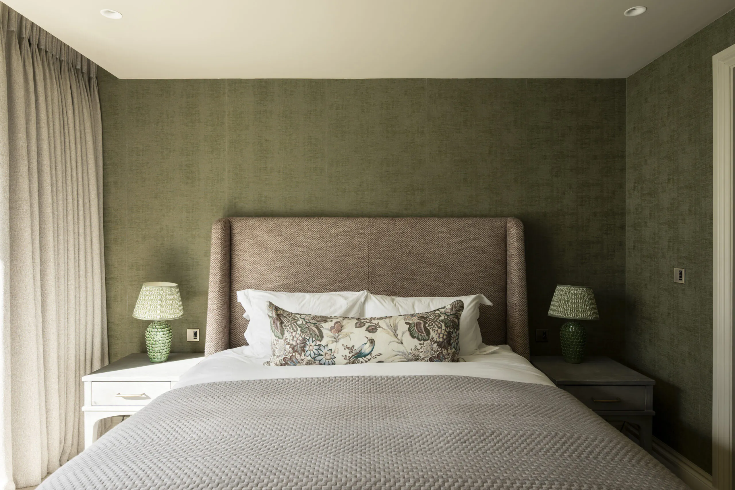 DS-Cotswolds-Home-For-Rent-Lakeside-Manor-Luxury (35)