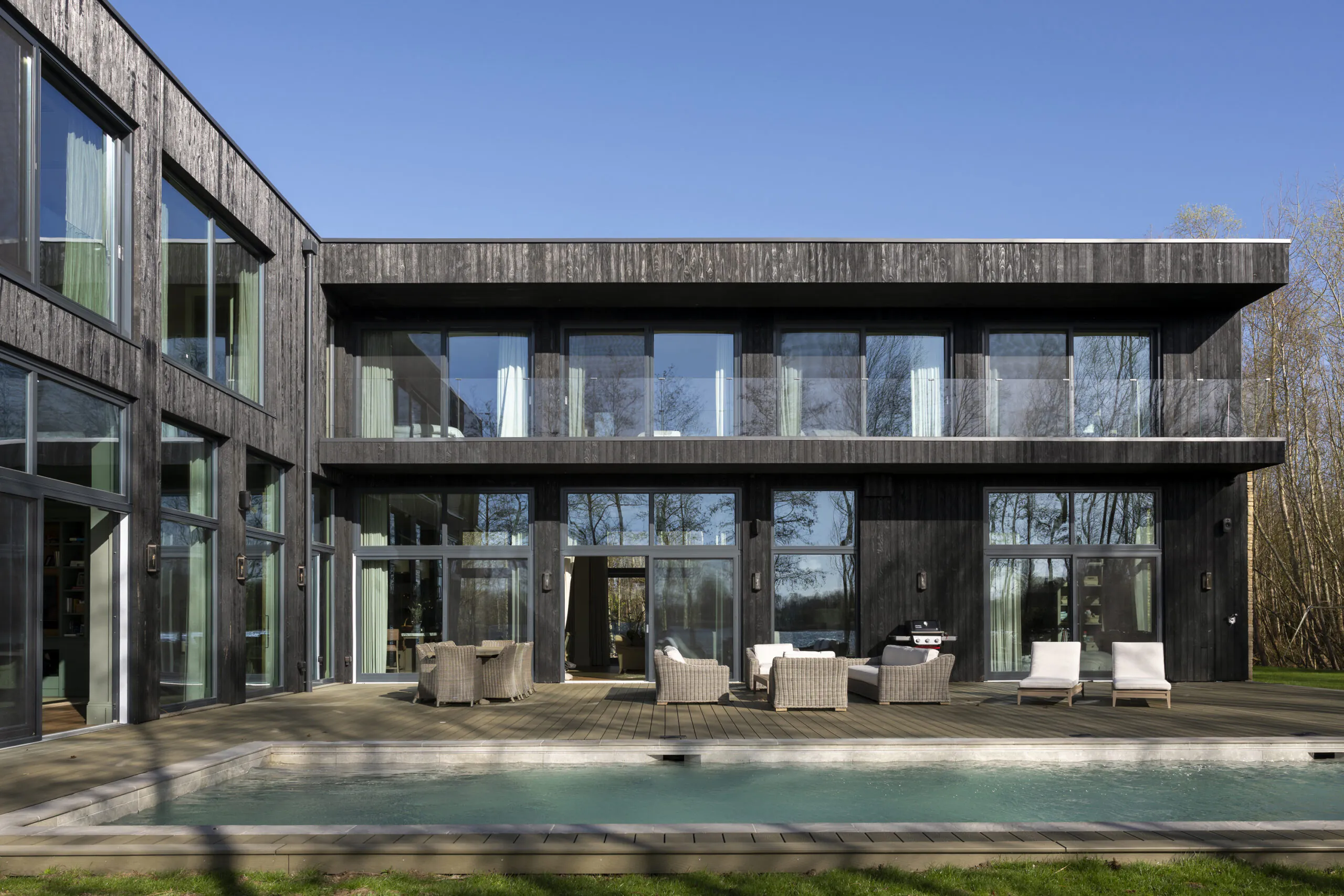 DS-Cotswolds-Home-For-Rent-Lakeside-Manor-Luxury (46)