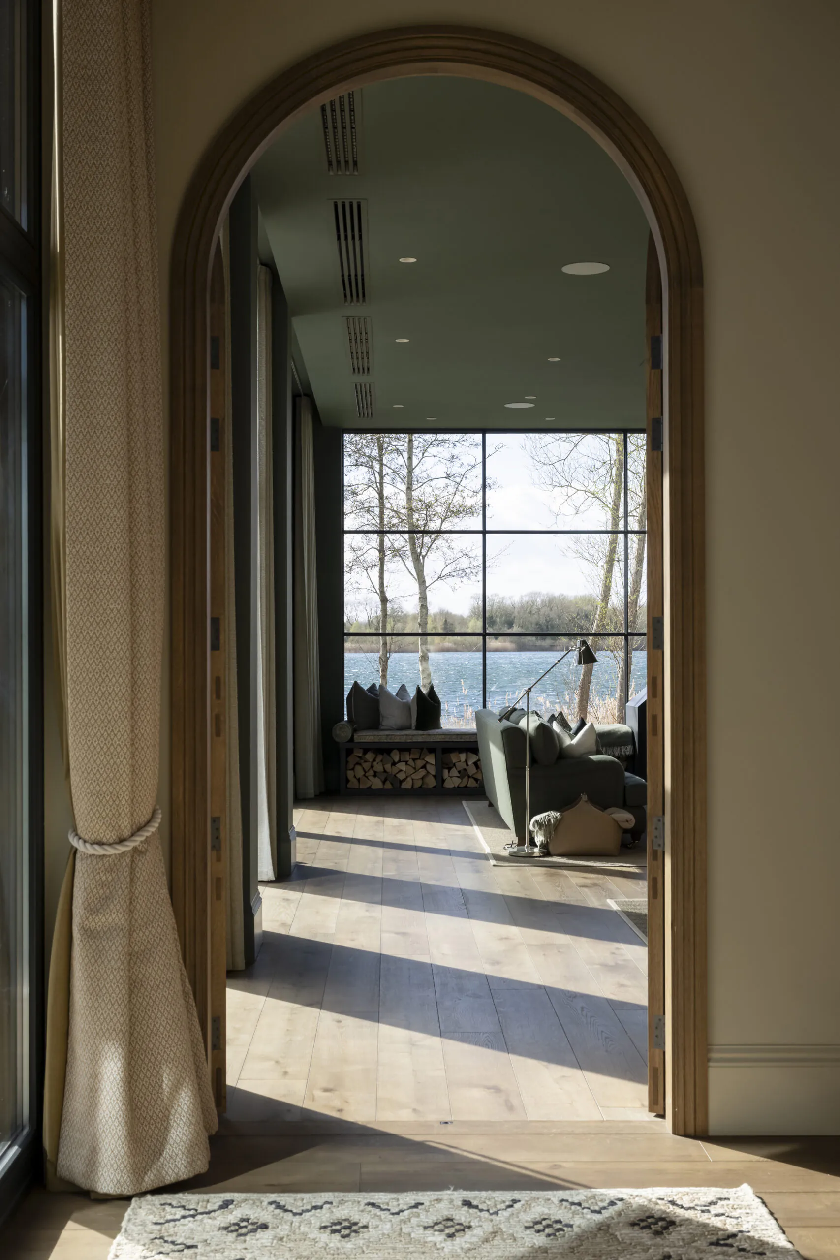 DS-Cotswolds-Home-For-Rent-Lakeside-Manor-Luxury (6)