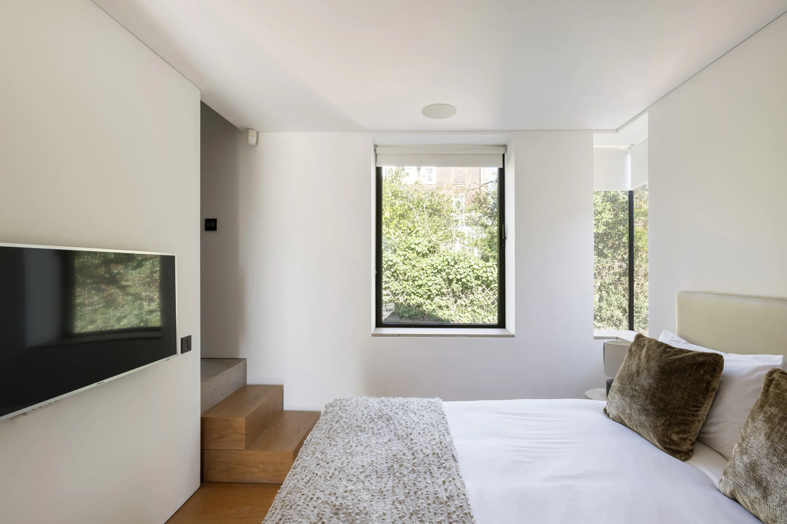 DS-Hampstead-House-For-Rent-Cannon-Lane-30_Lo