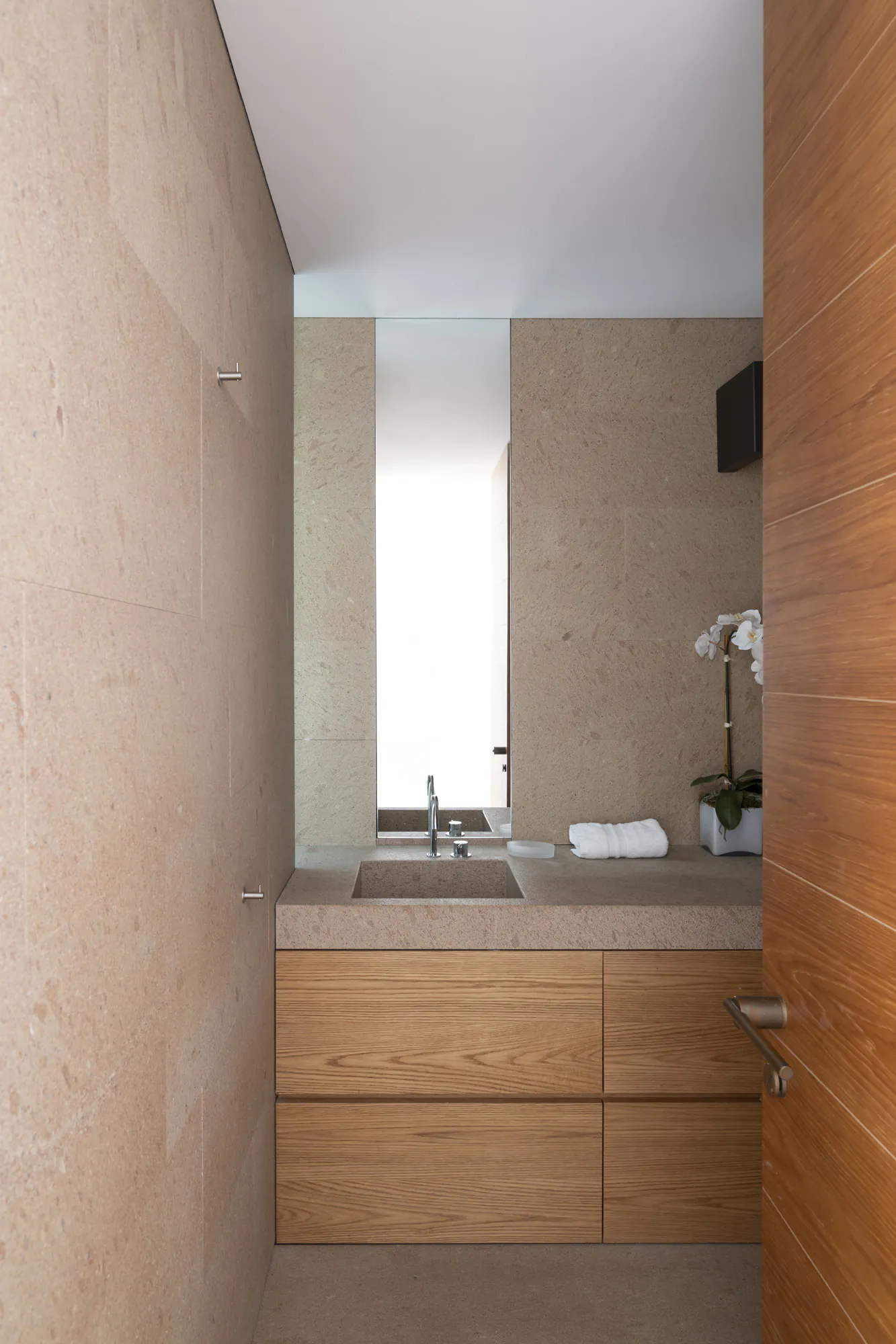 DS-Hampstead-House-For-Rent-Cannon-Lane-33_Lo