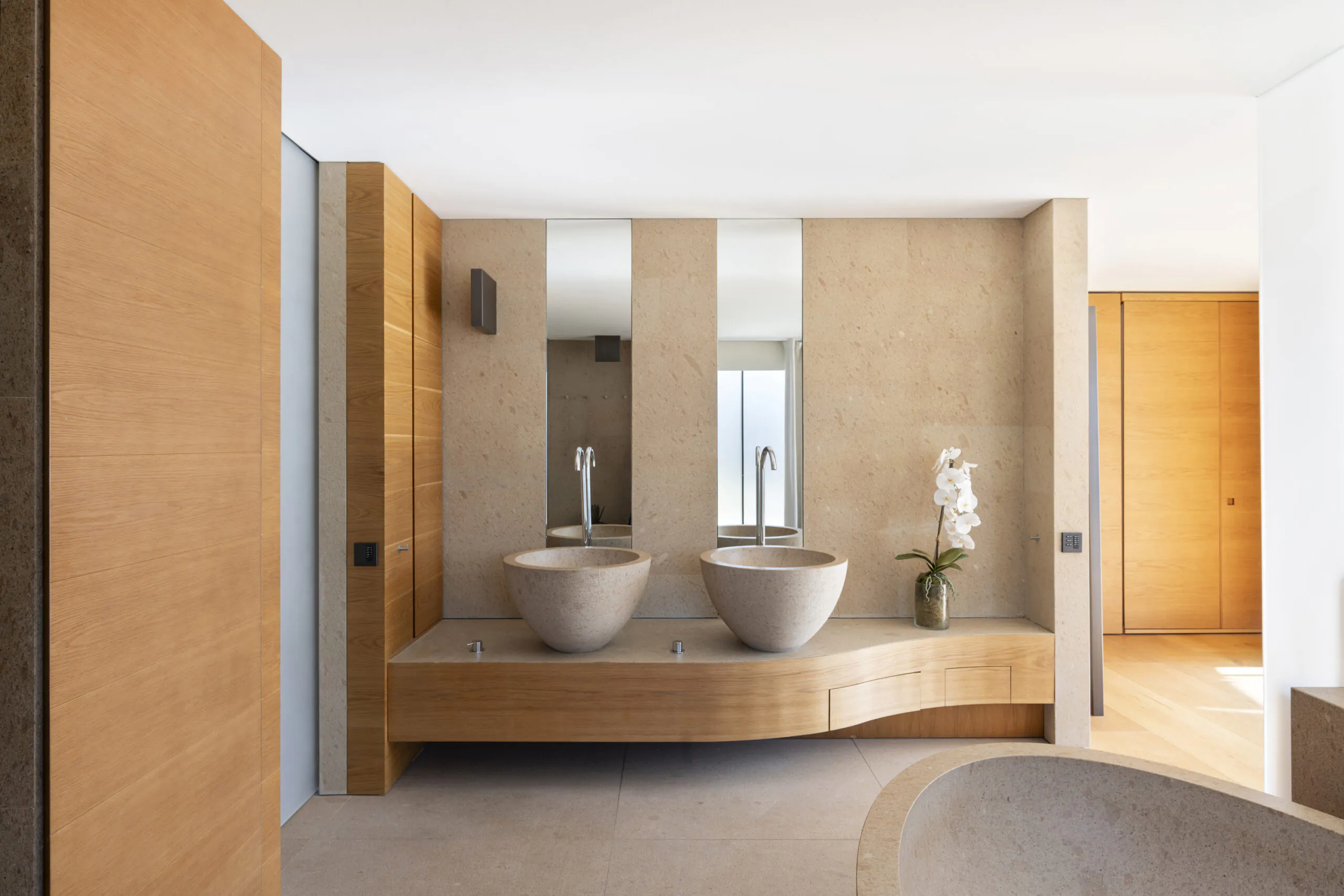 DS-Hampstead-House-For-Rent-Cannon-Lane-40_Lo