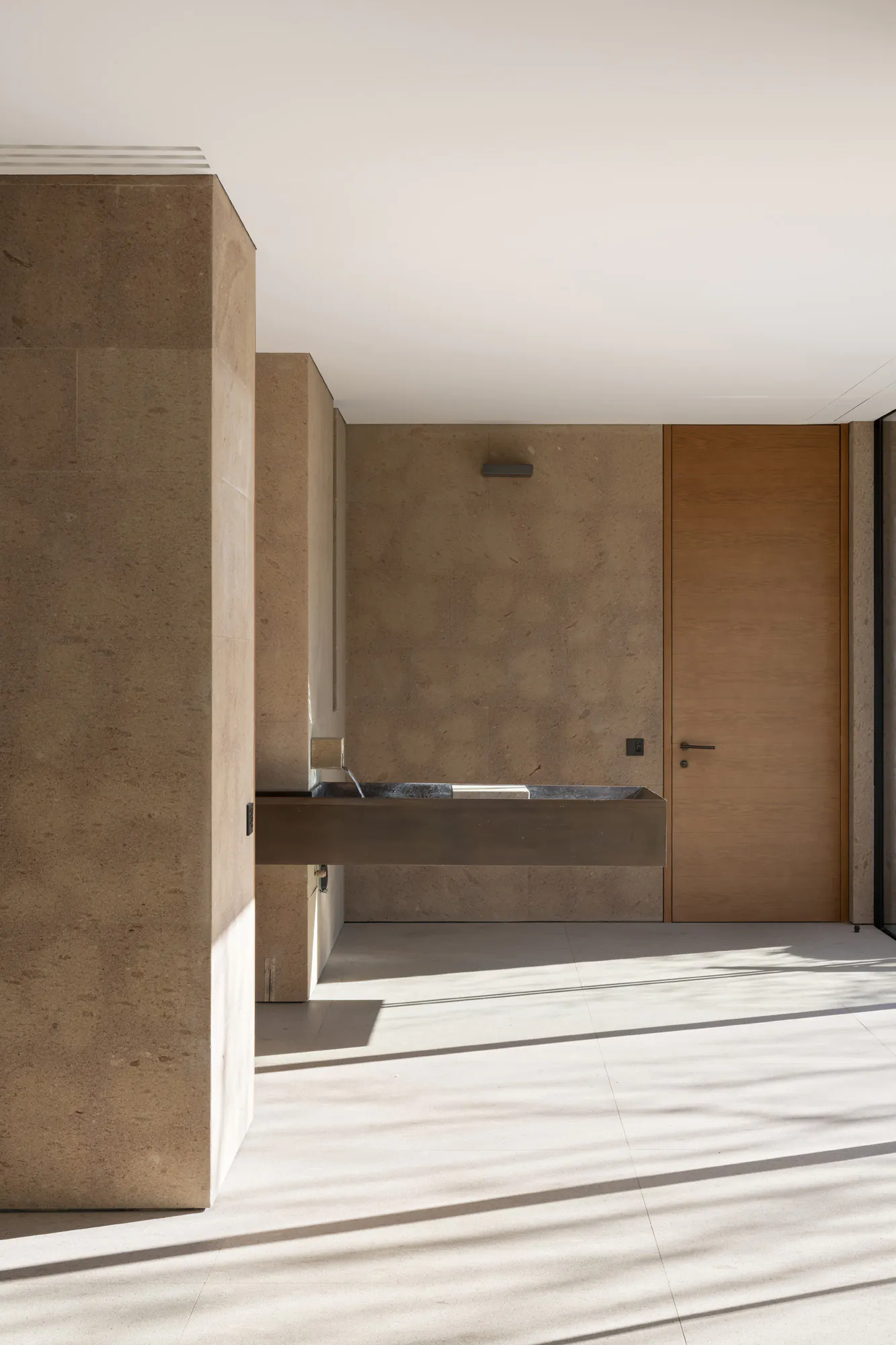 DS-Hampstead-House-For-Rent-Cannon-Lane-4_Lo