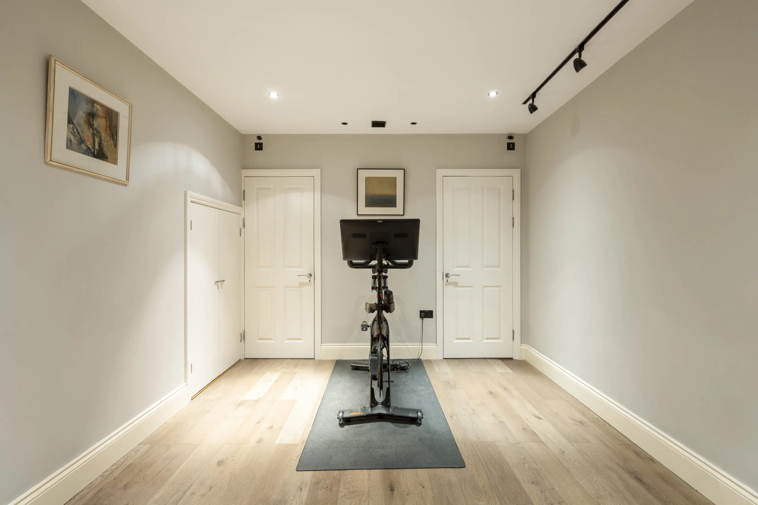 DS-Kensington-House-For-Rent- Campden-Hill-Road-27_Lo