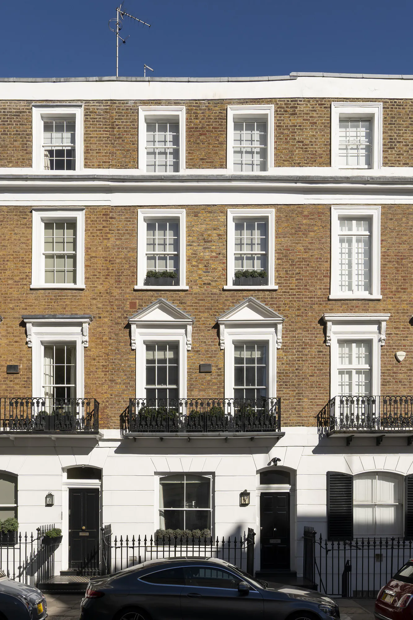 DS-Knightsbridge-House-For-Rent-Montpelier-Street- 1_Lo