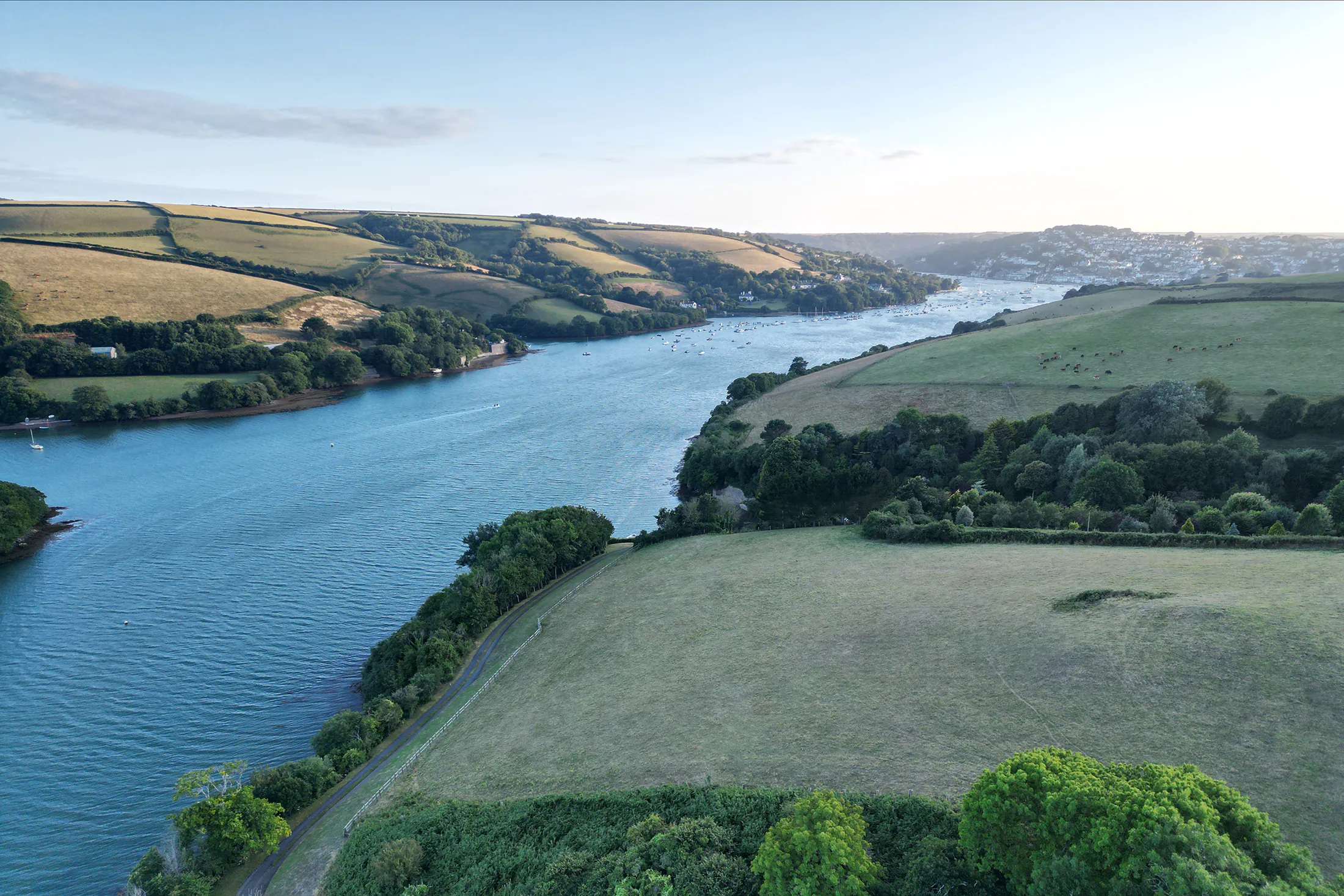 DS-Luxury-Holiday-House-To-Rent-Estuary-House-Salcombe-Devon (53)_