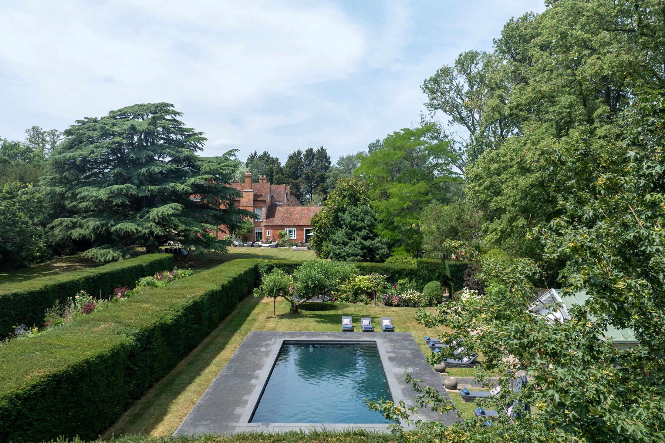 DS-Luxury-House-For-Holiday-Rent-Nether-Park-Berkshire (9)