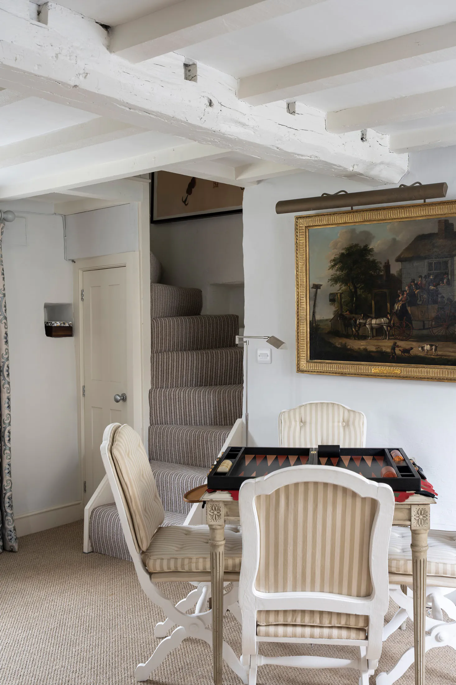 DS-Astor-Cottage-To-Rent-Chilson-Cotswolds-13_Lo