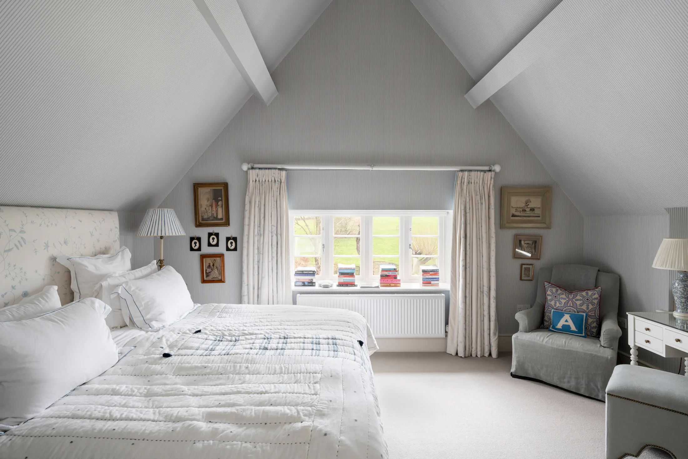 DS-Astor-Cottage-To-Rent-Chilson-Cotswolds-36_Lo