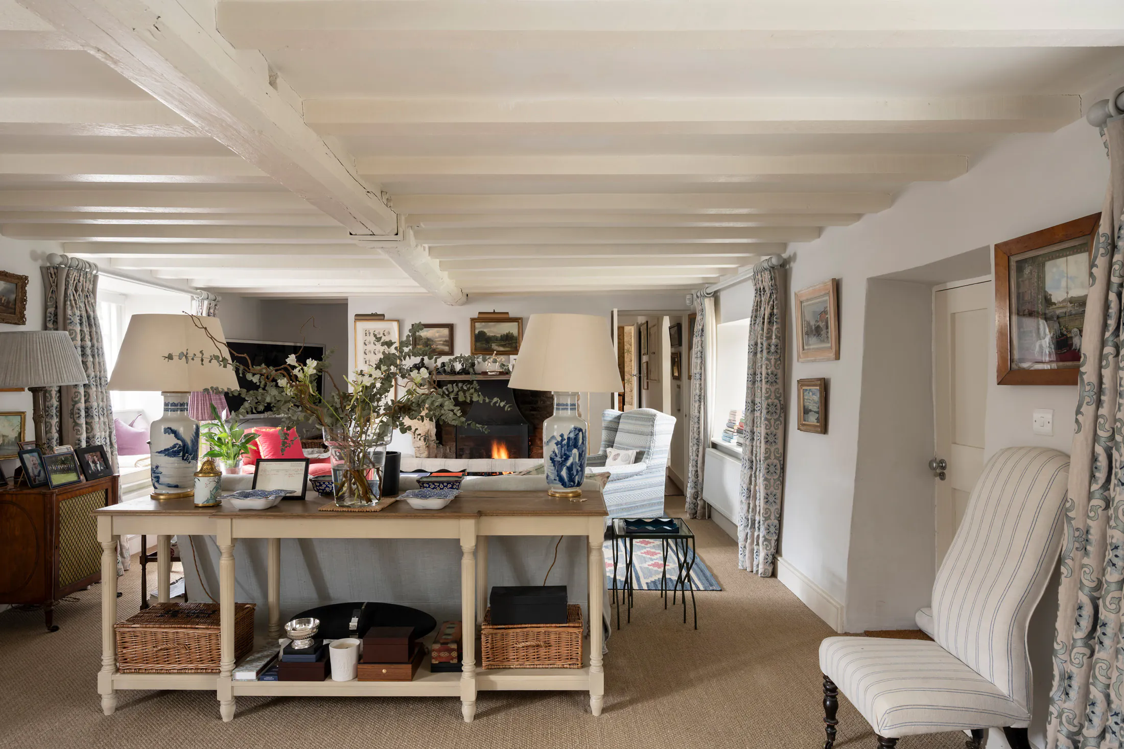 DS-Astor-Cottage-To-Rent-Chilson-Cotswolds-8_Lo
