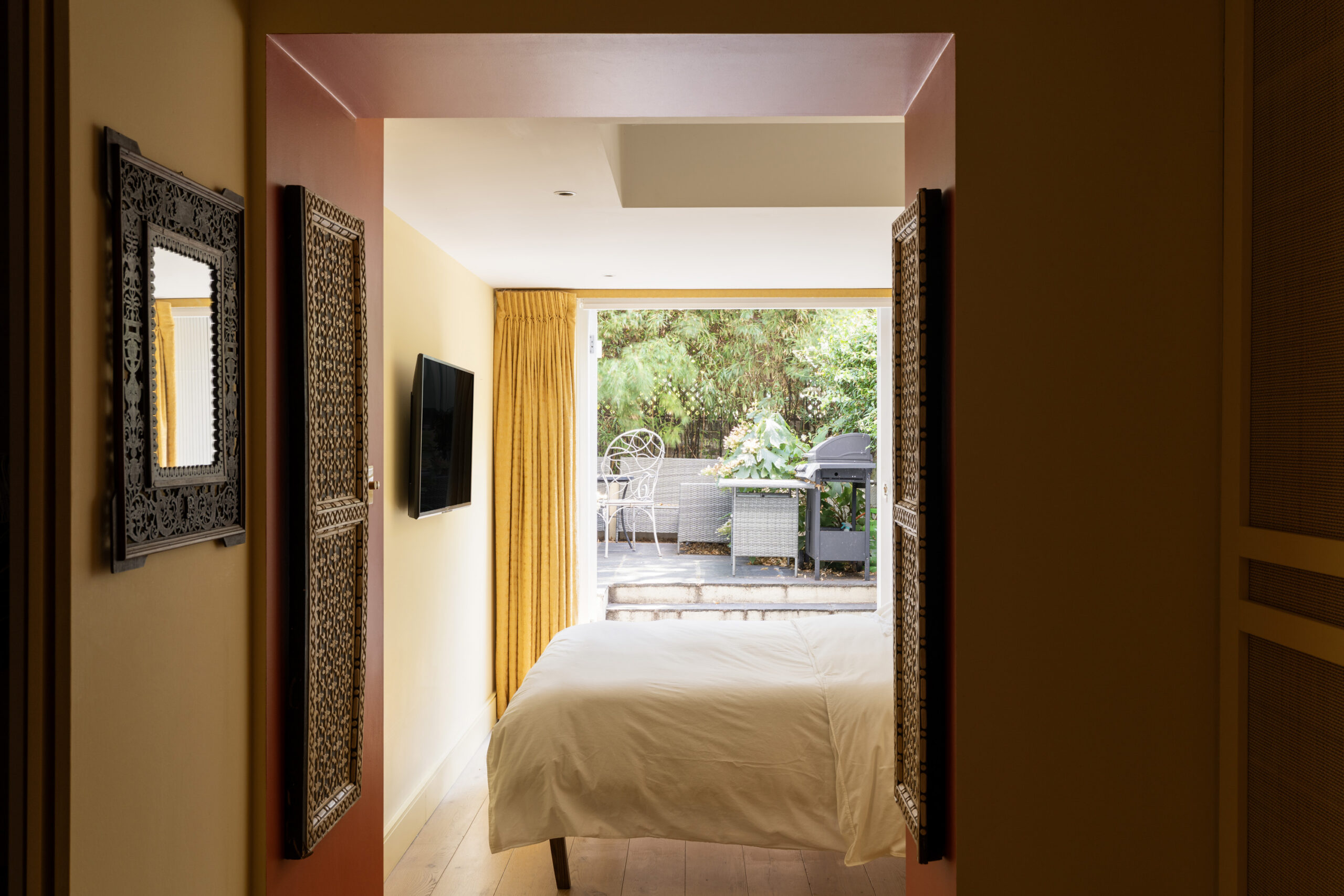 Domus-Nova-Bayswater-Apartment-For-Rent-Sunderland-Terrace-16_Lo