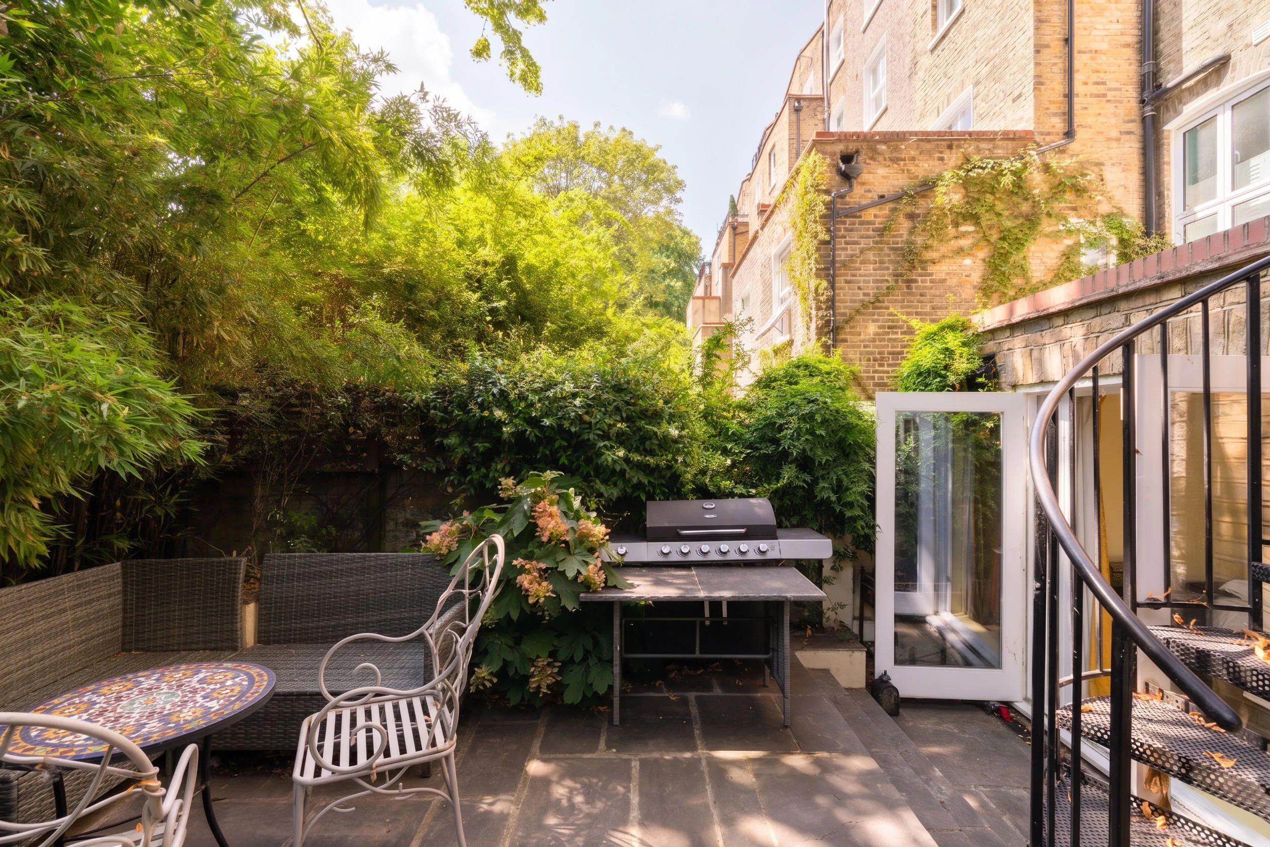 Domus-Nova-Bayswater-Apartment-For-Rent-Sunderland-Terrace-19_Lo EDIT