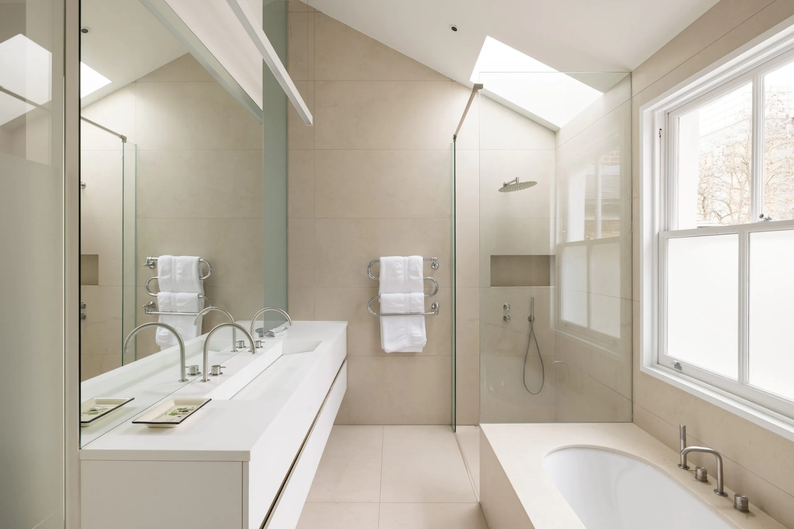 Domus-Nova-Chelsea-House-For-Rent-Limerston-Street-13_Lo