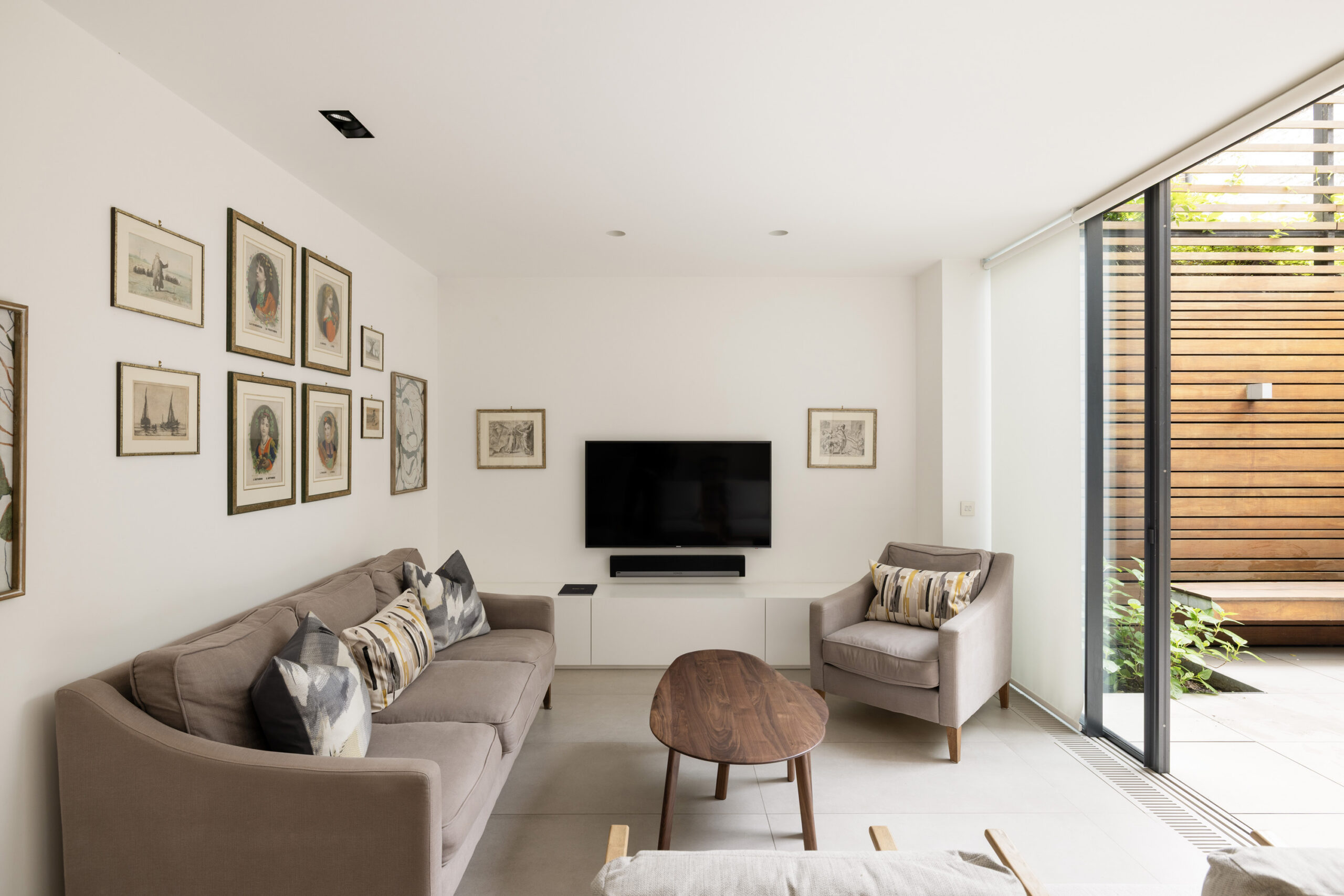 Domus-Nova-Chelsea-House-For-Rent-Limerston-Street-21_Lo