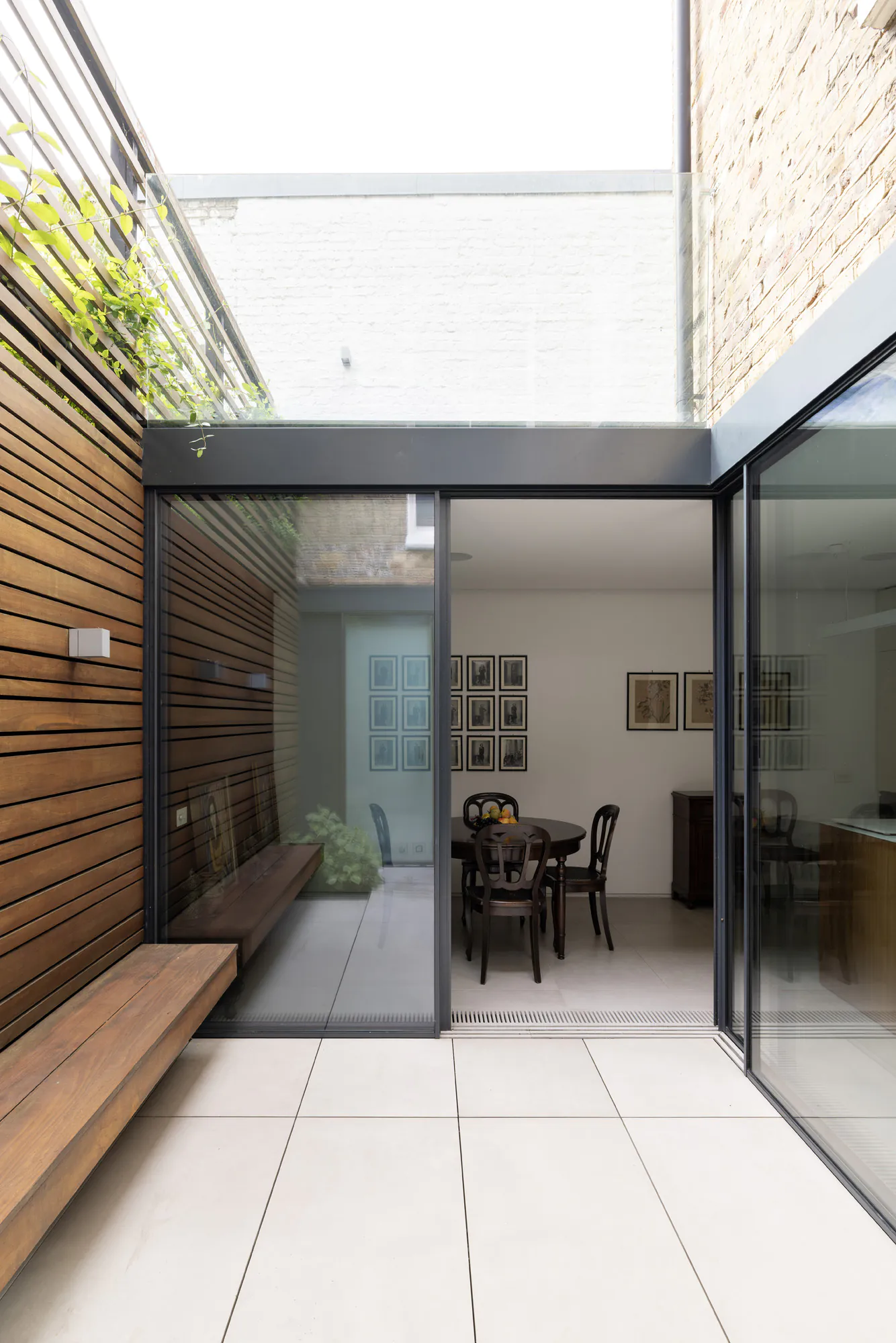 Domus-Nova-Chelsea-House-For-Rent-Limerston-Street-24_Lo