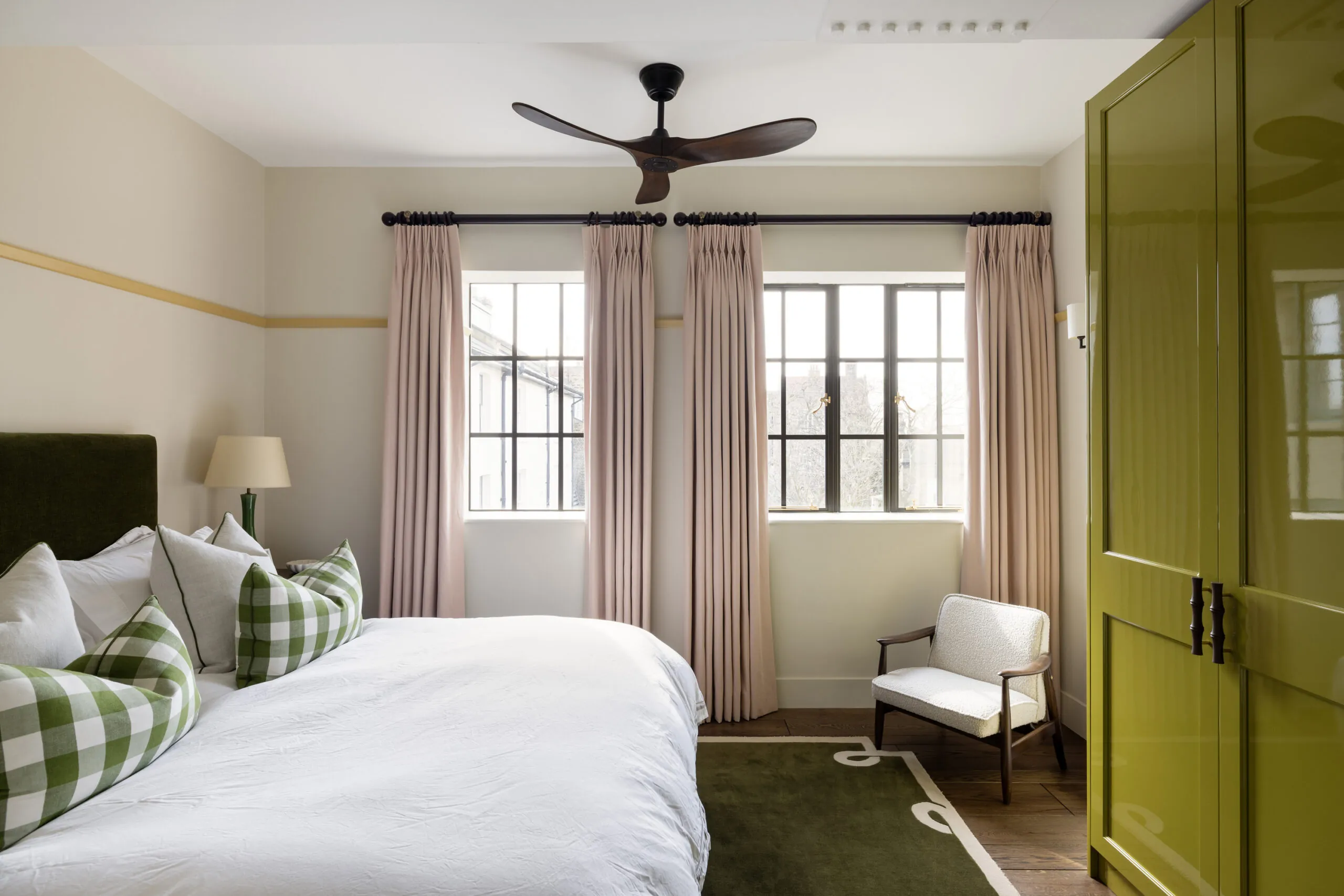 Domus-Nova-Islington-Apartment-For-Rent-Barnsbury-Square-30_Lo
