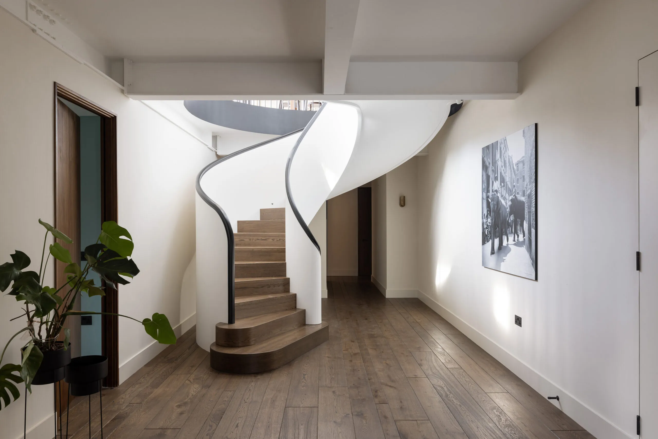Domus-Nova-Islington-Apartment-For-Rent-Barnsbury-Square-33_Lo