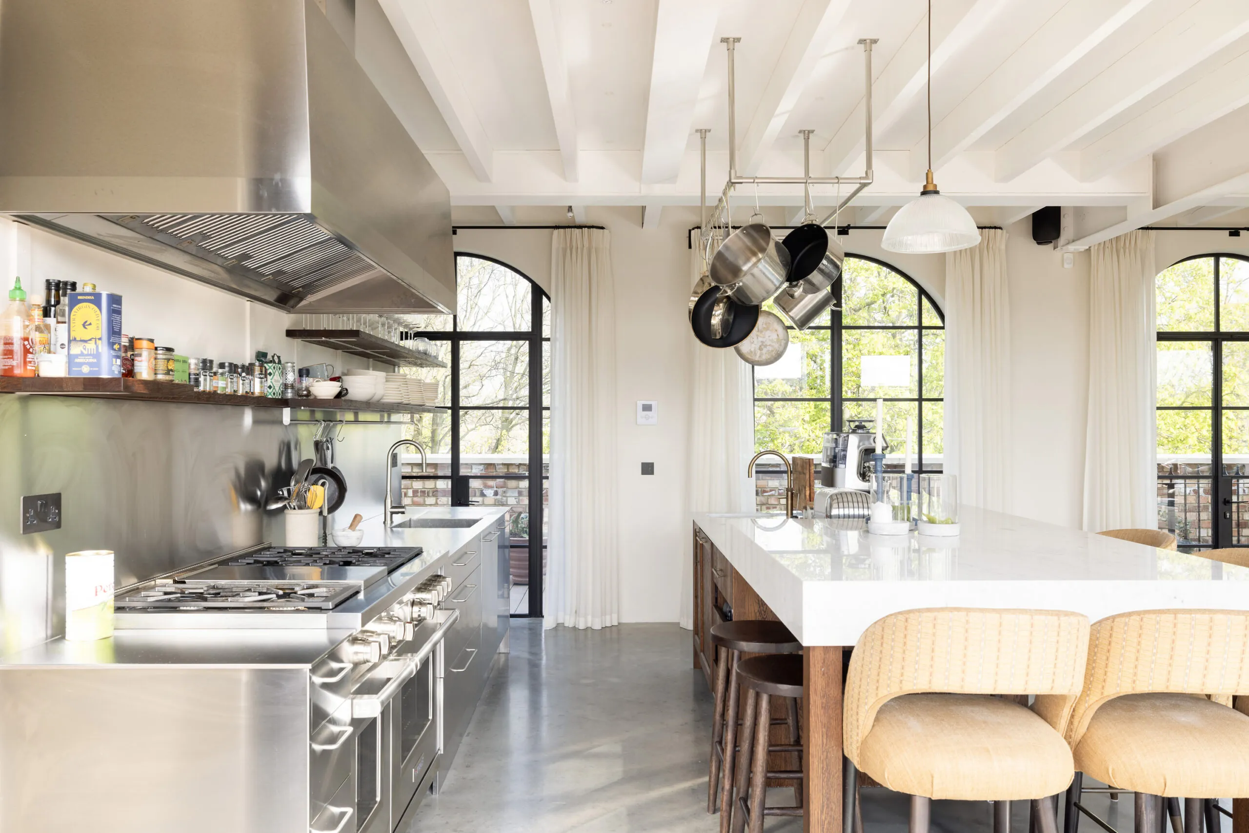 Domus-Nova-Islington-Apartment-For-Rent-Barnsbury-Square-3_Lo