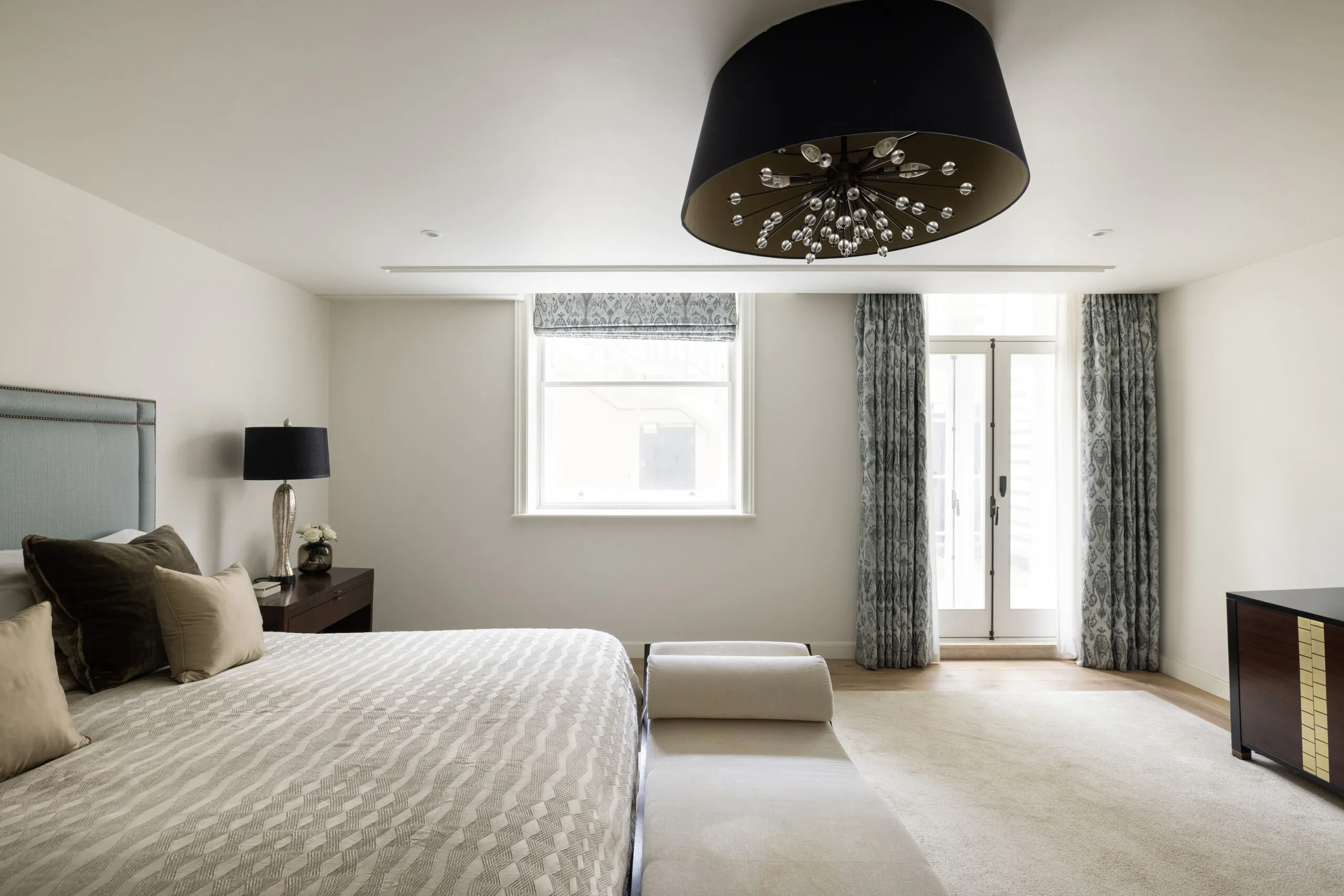 Domus-Nova-Marble-Arch-House-For-Rent-Connaught-Place-21_Lo